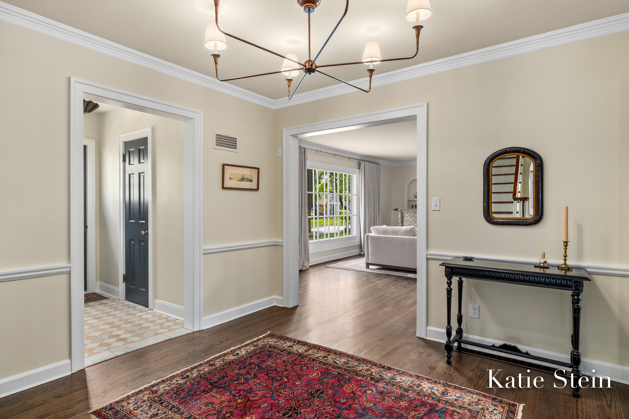 833 Gladstone Drive SE East Grand Rapids MI 49506