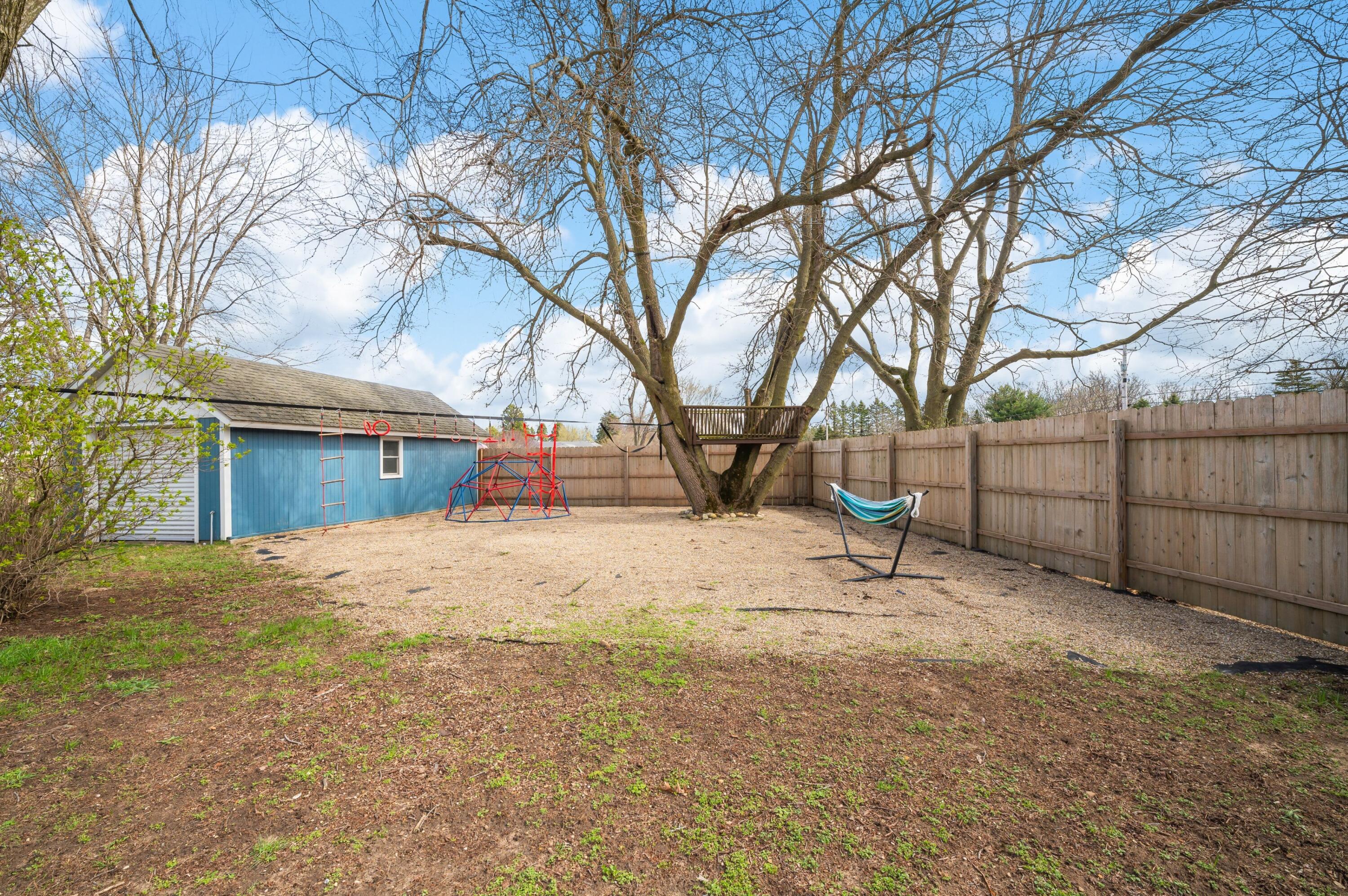 3017 Walton Road Buchanan MI 49107
