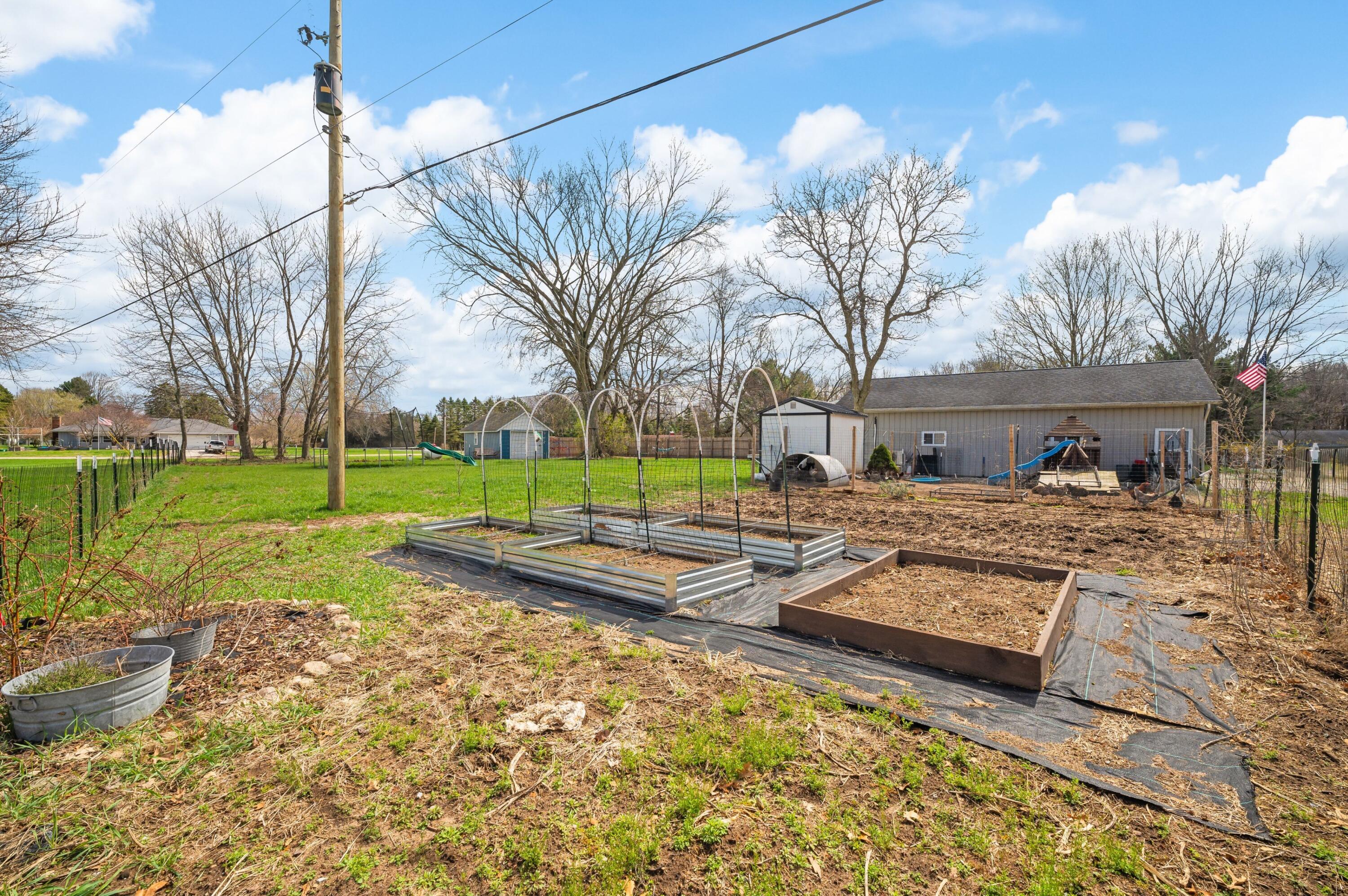 3017 Walton Road Buchanan MI 49107