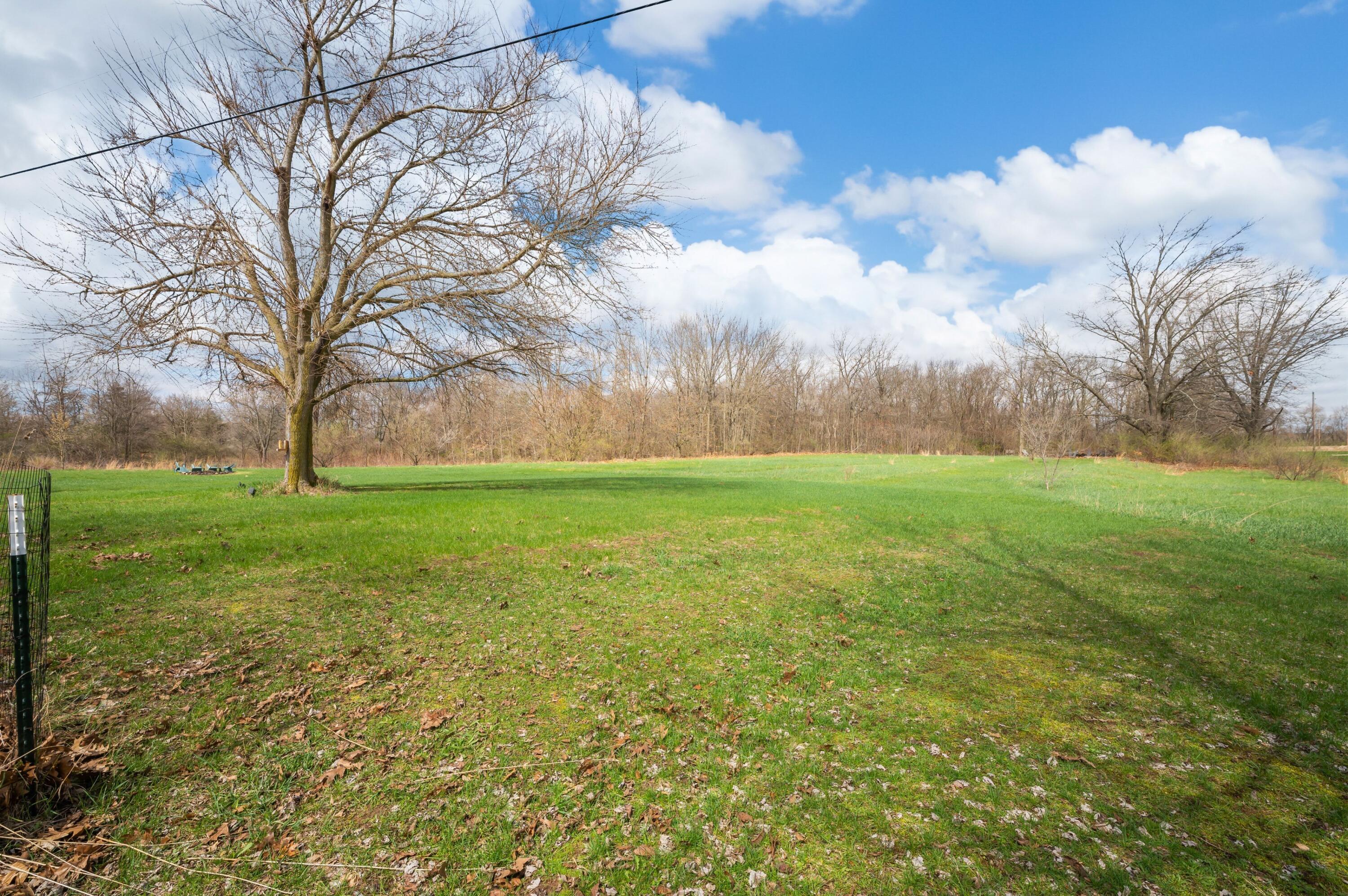 3017 Walton Road Buchanan MI 49107