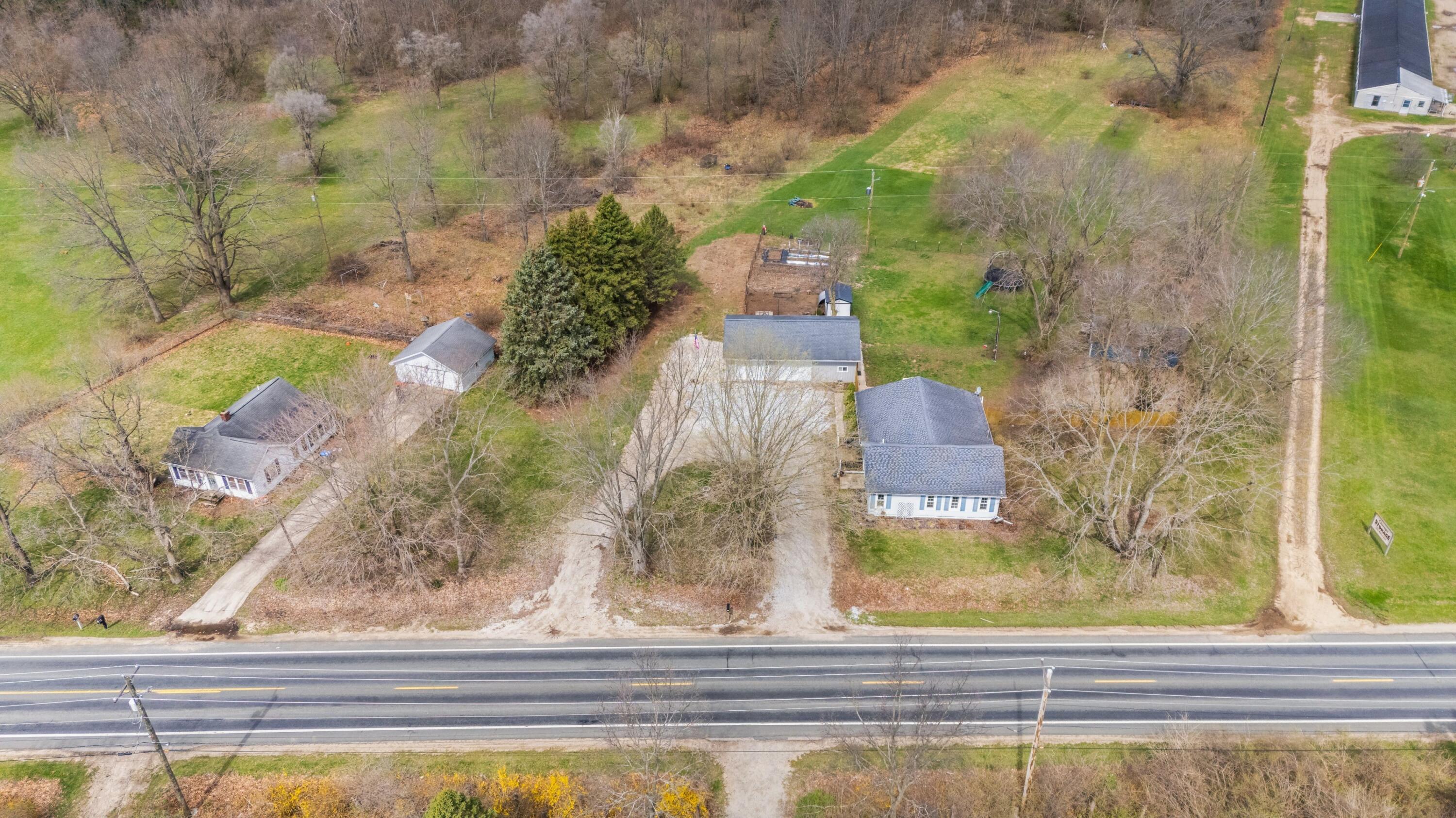 3017 Walton Road Buchanan MI 49107