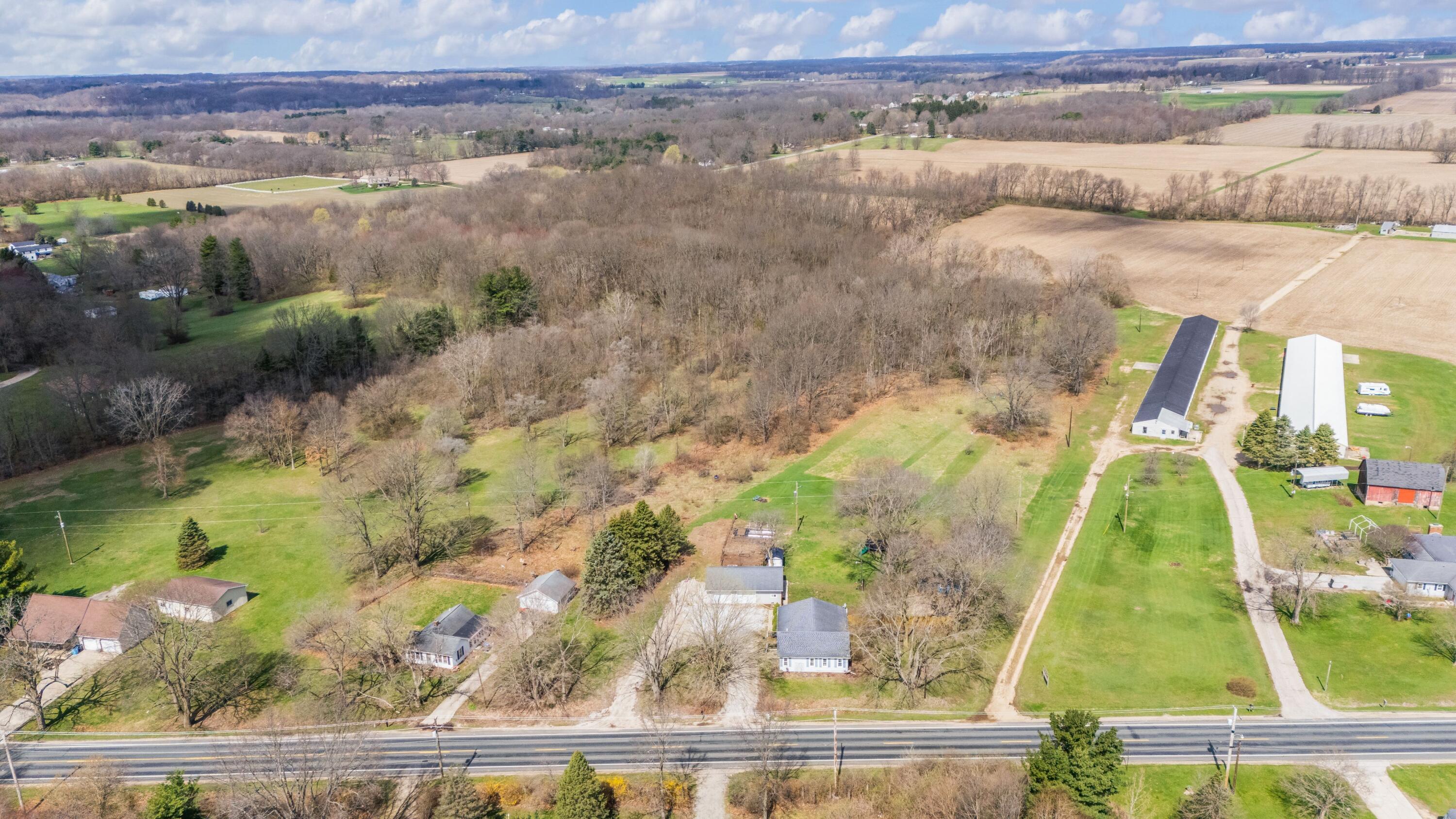 3017 Walton Road Buchanan MI 49107