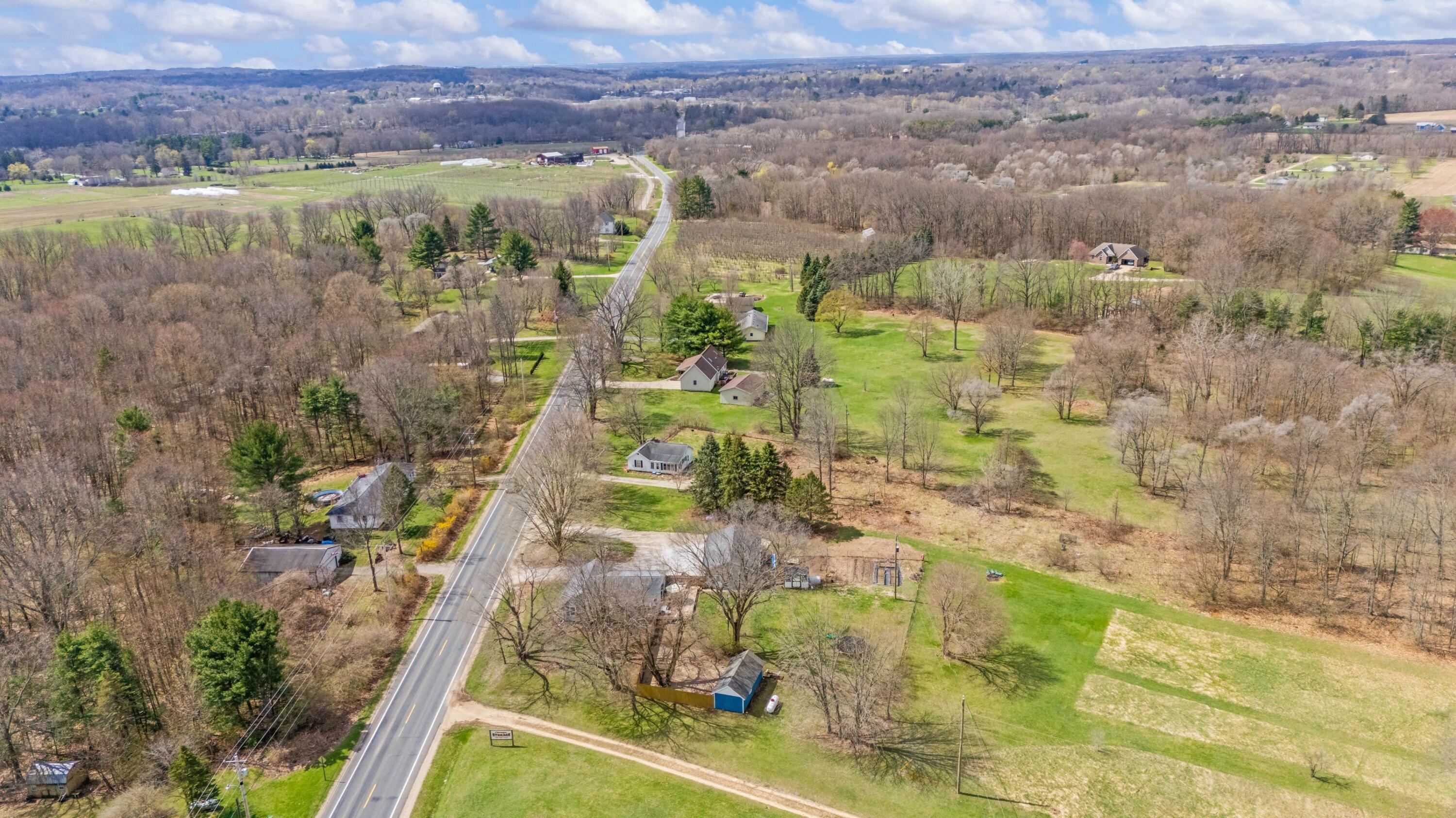 3017 Walton Road Buchanan MI 49107