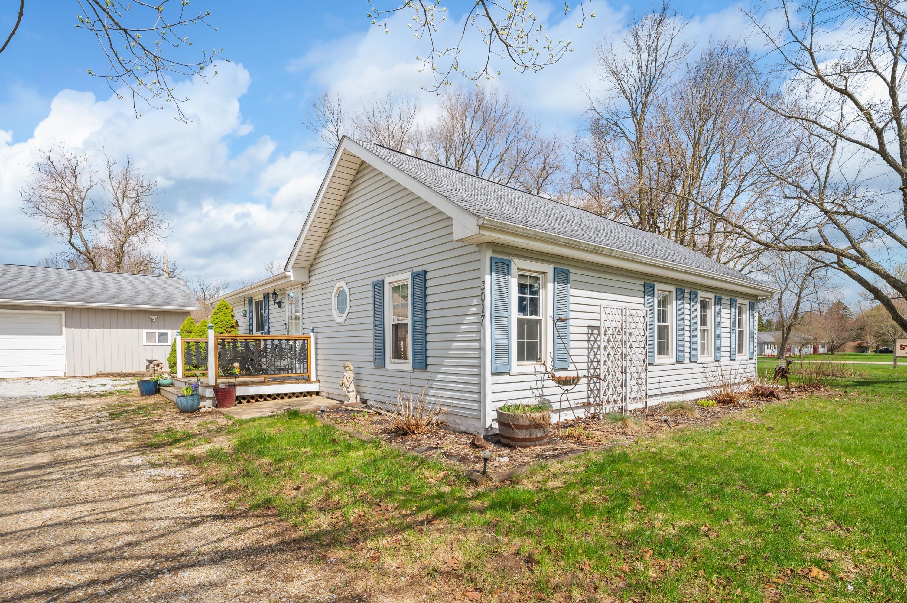 3017 Walton Road Buchanan MI 49107