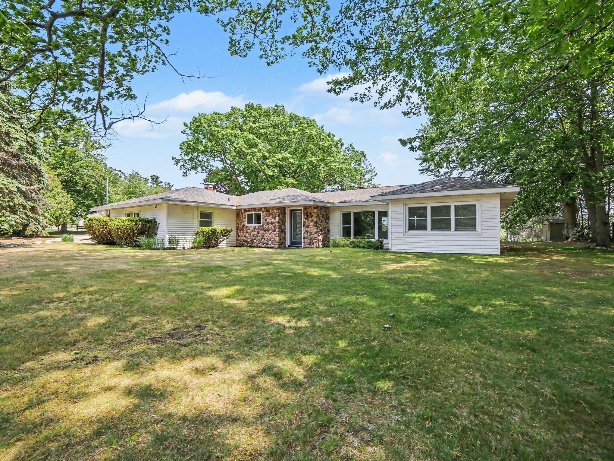 1358 N Lakeshore Drive Ludington MI 49431