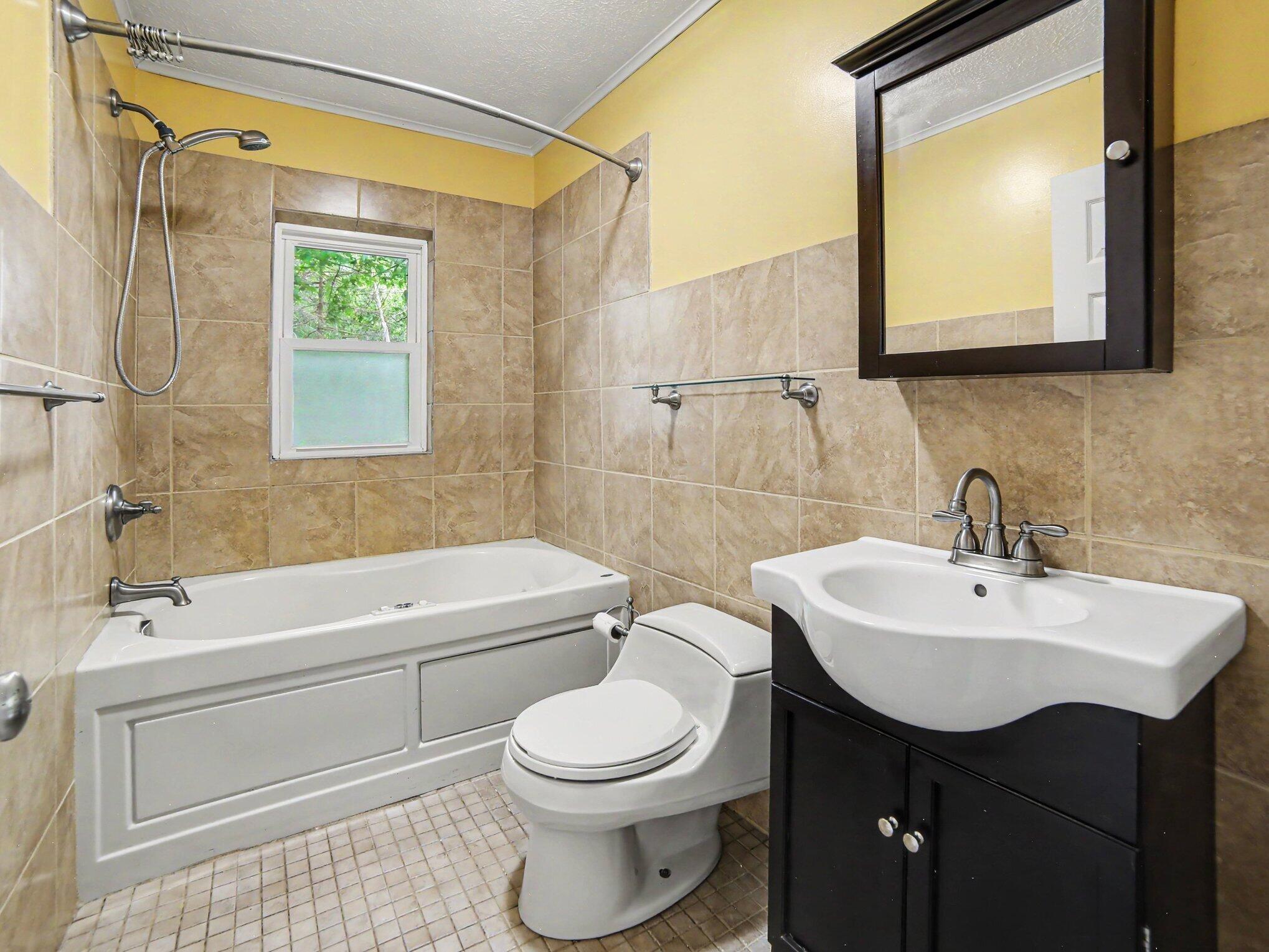 1358 N Lakeshore Drive Ludington MI 49431
