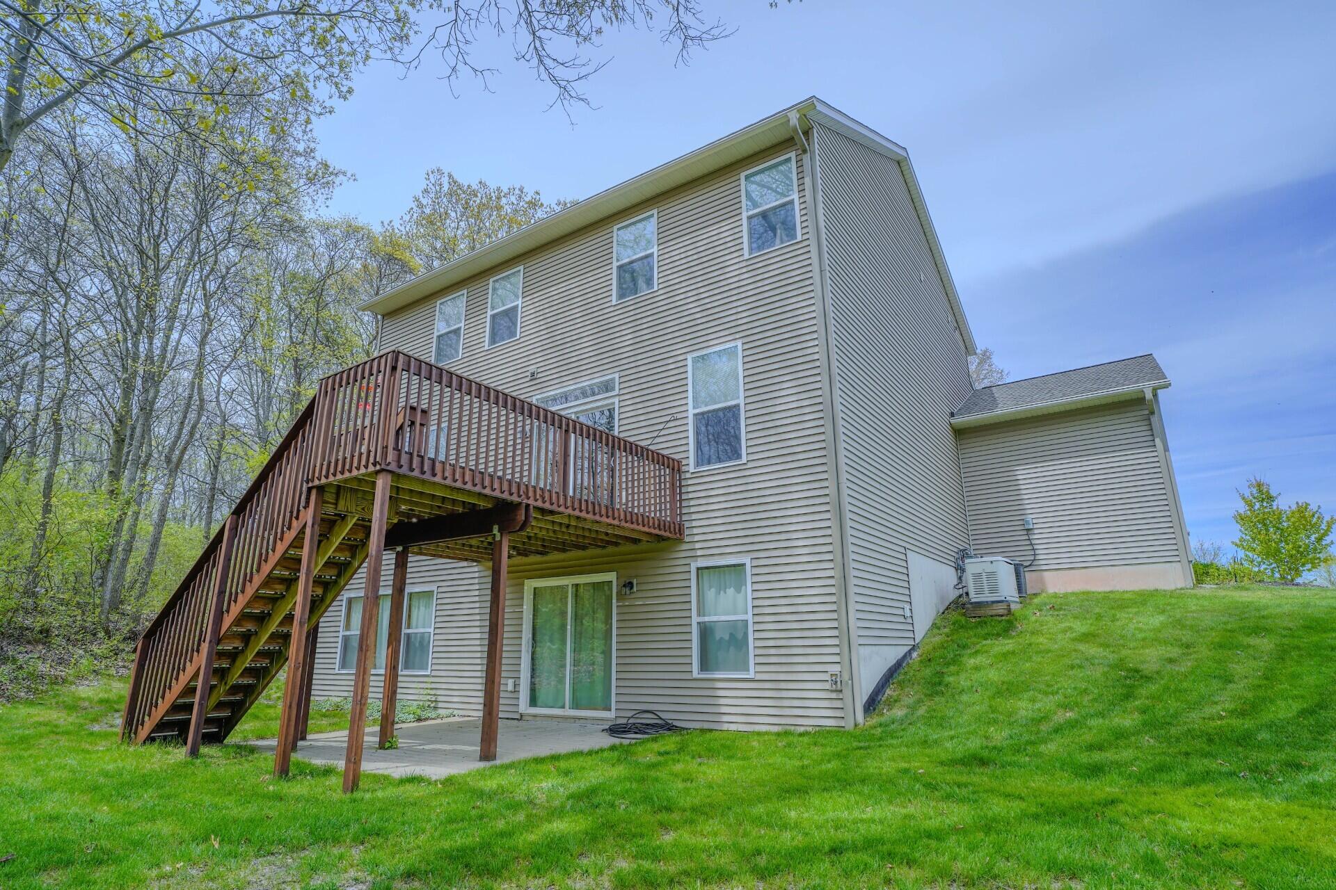 111 Muirfield Court NE Rockford MI 49341