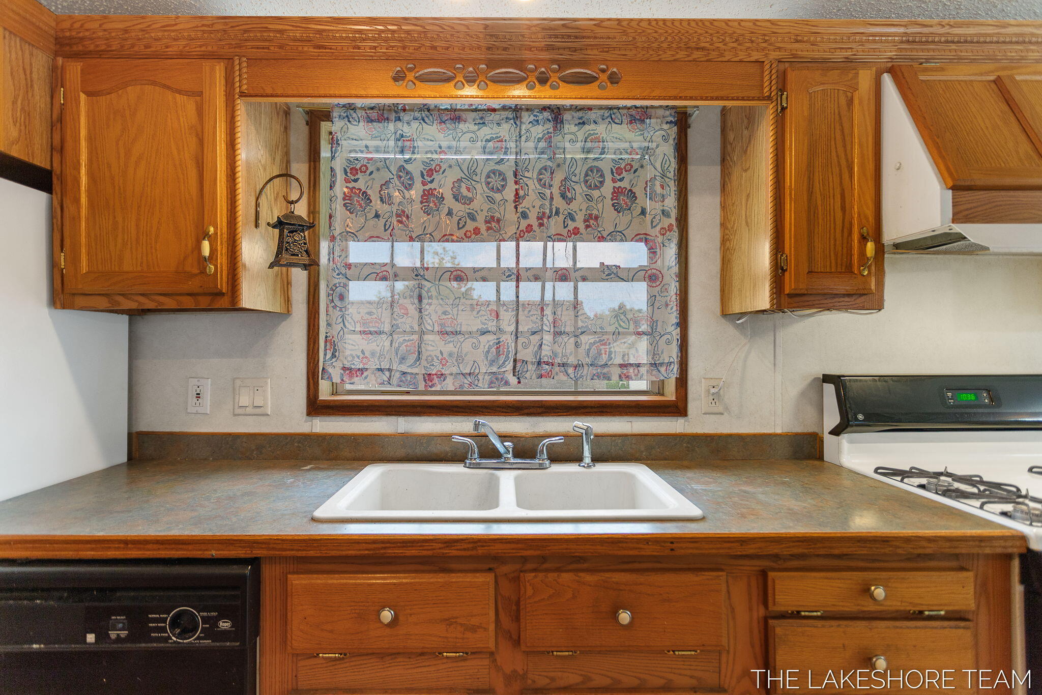 3274 Barbaray Way Holland MI 49424