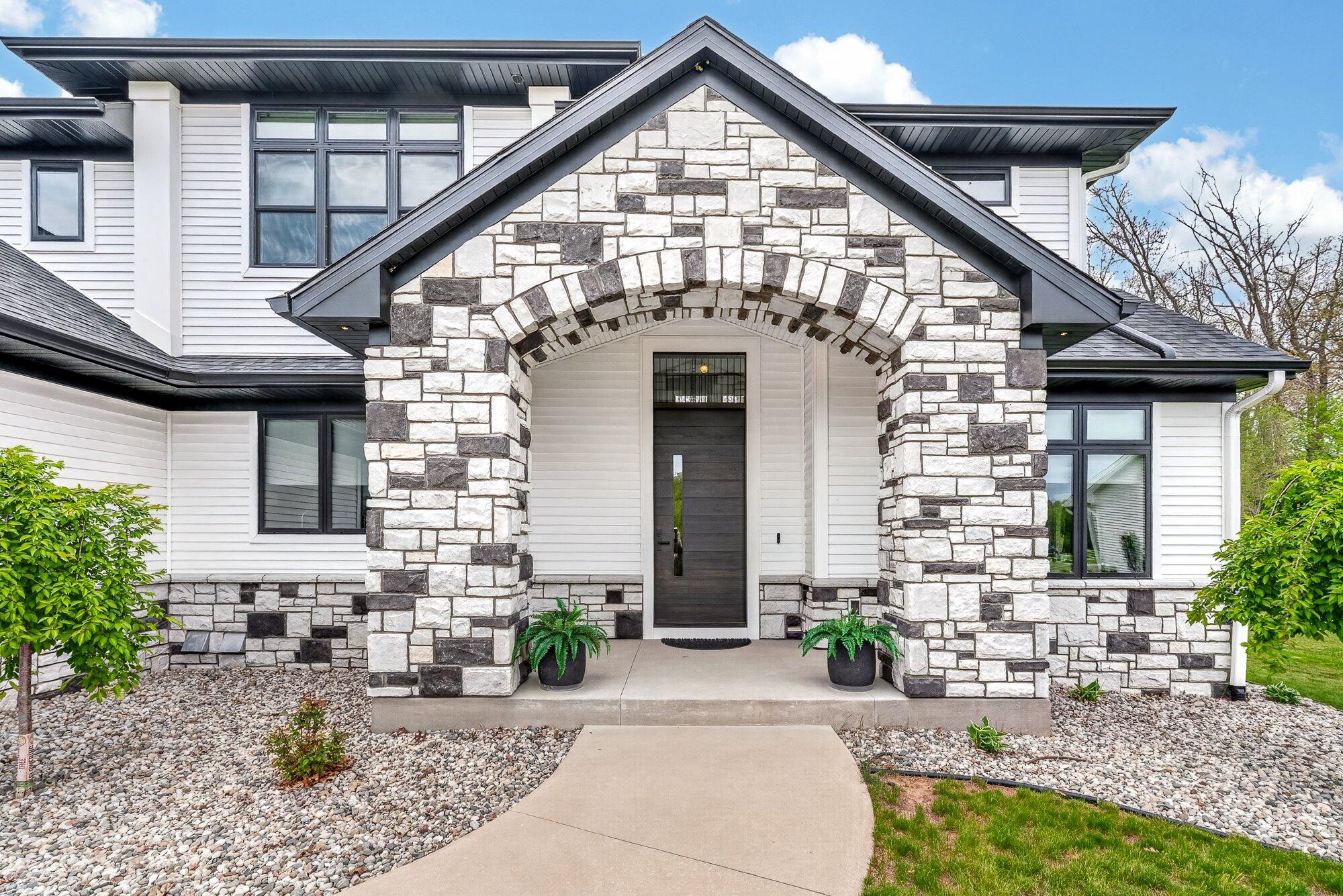4010 Hollow Wood Drive Portage MI 49024