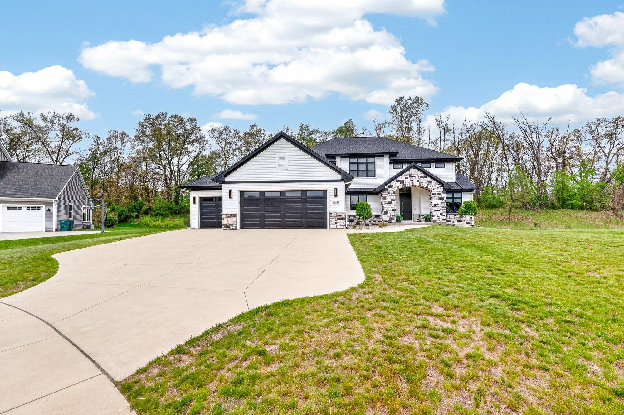 4010 Hollow Wood Drive Portage MI 49024