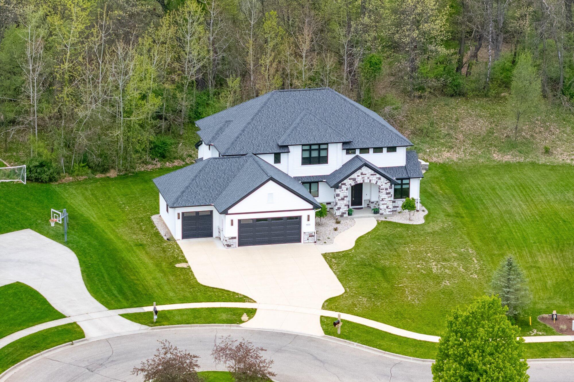 4010 Hollow Wood Drive Portage MI 49024