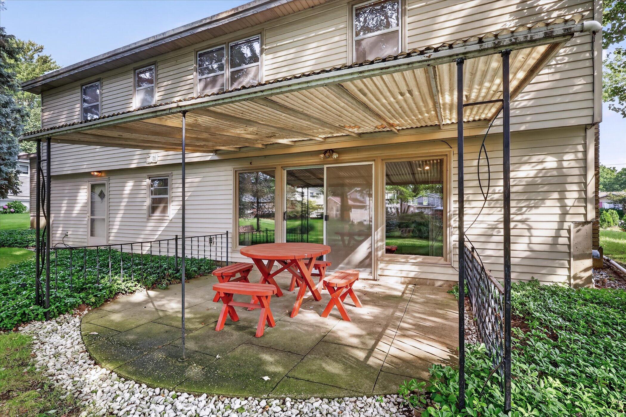5073 Hillwood Court SE Grand Rapids MI 49508