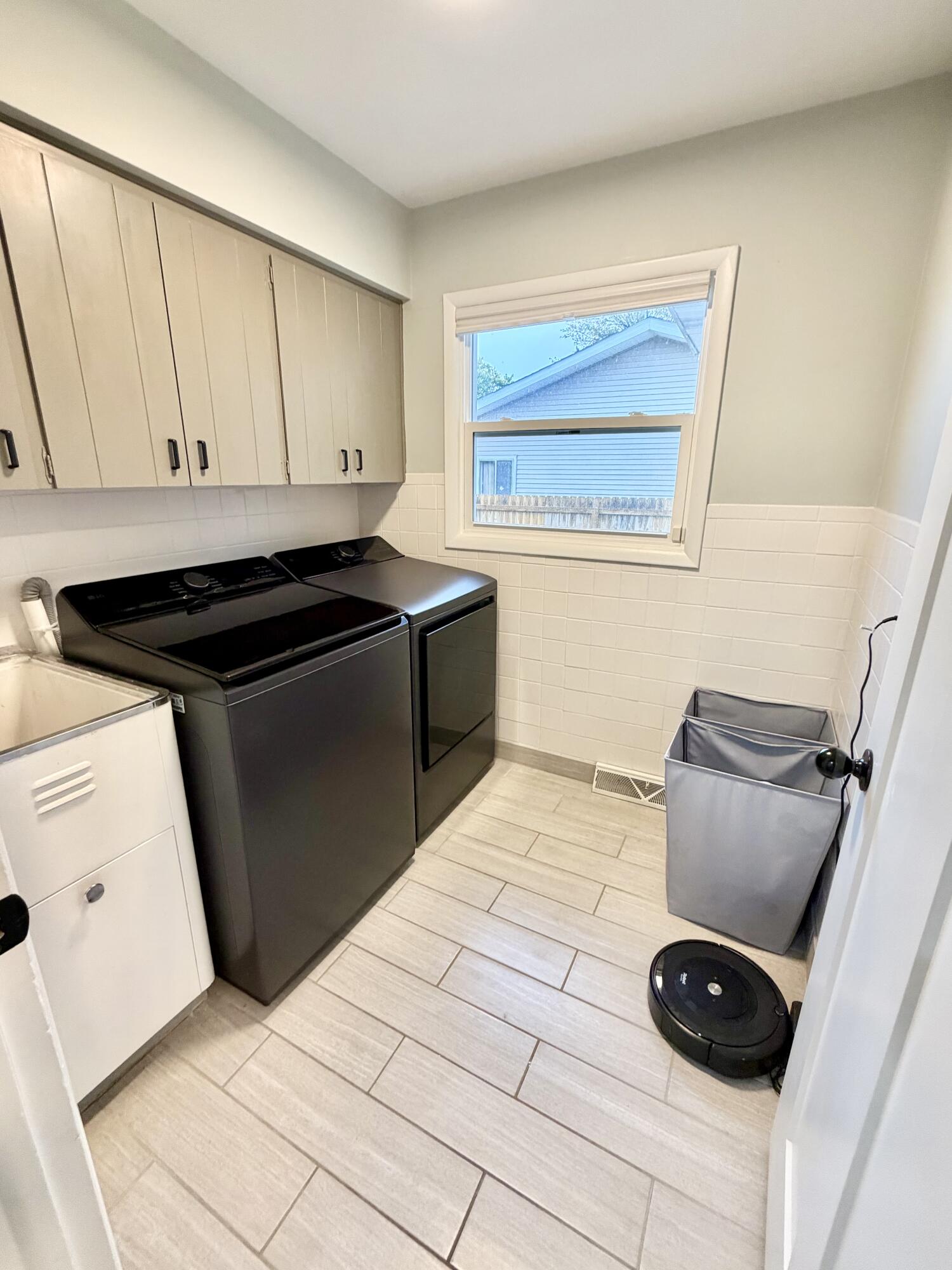 3063 Glenside Boulevard Muskegon MI 49441