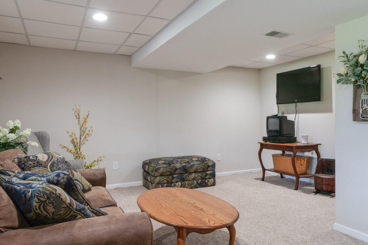 7070 Jamaica Lane Portage MI 49002
