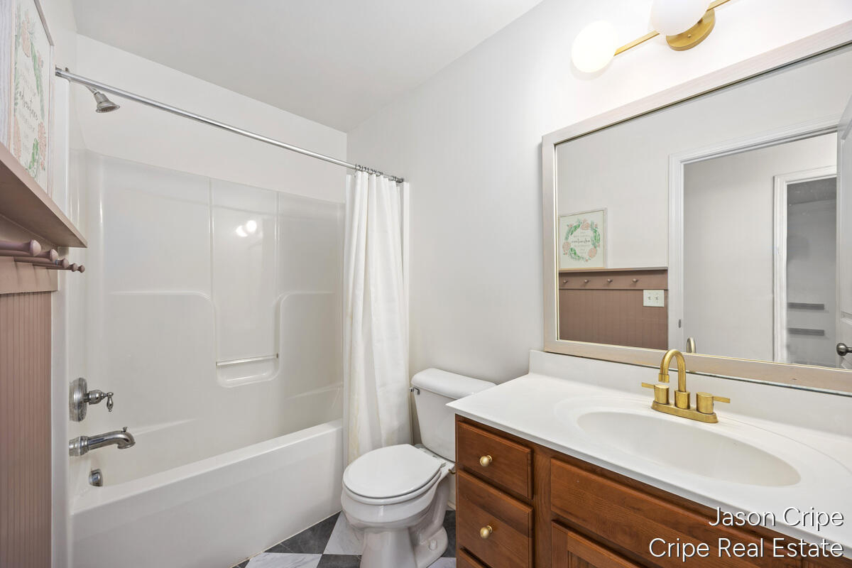 3523 Long Grove Drive SE Grand Rapids MI 49512