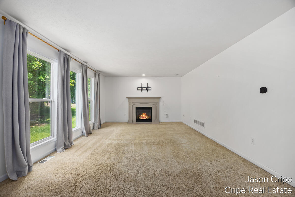 3523 Long Grove Drive SE Grand Rapids MI 49512