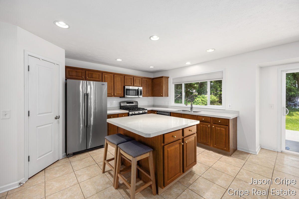 3523 Long Grove Drive SE Grand Rapids MI 49512