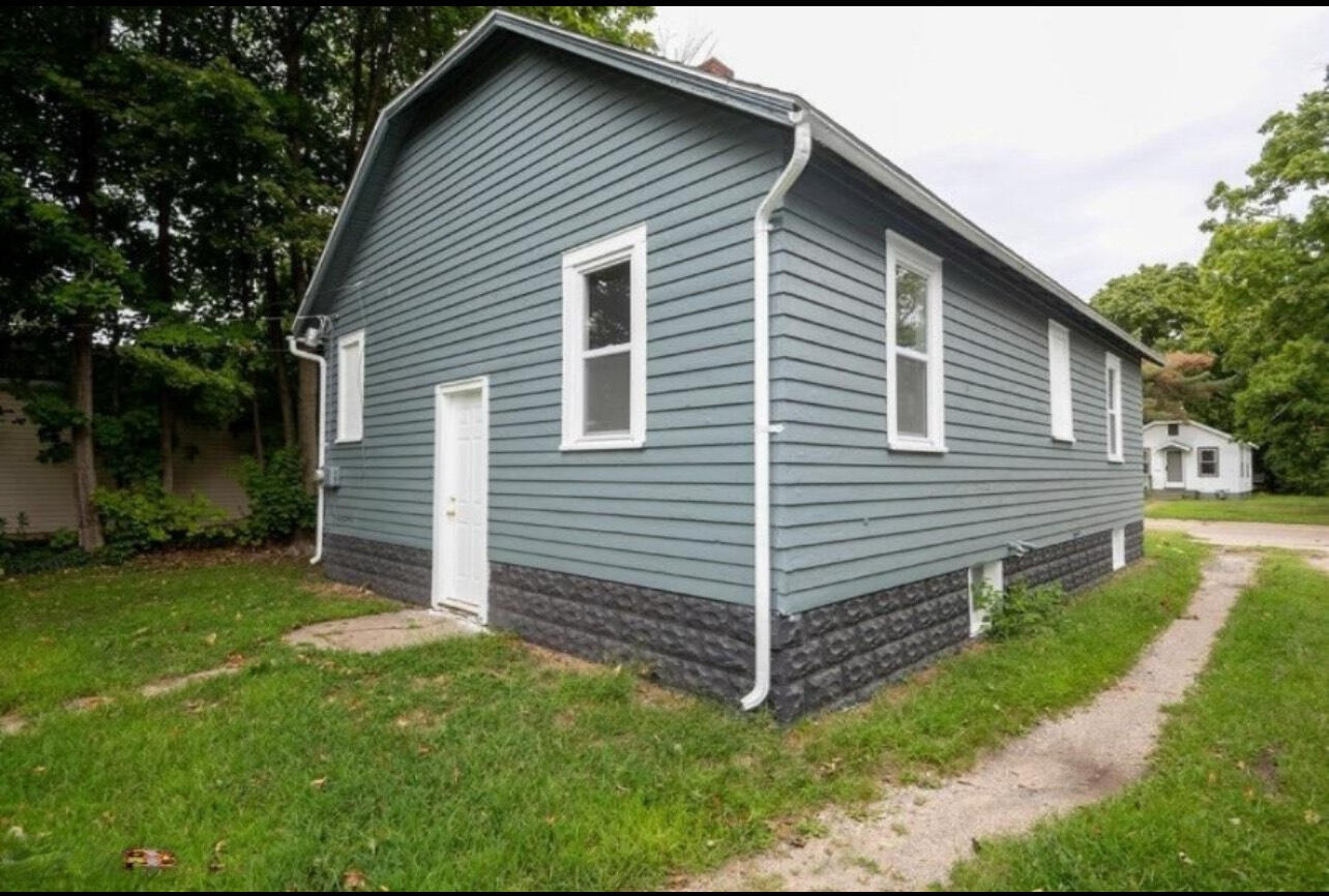 710 Buss Avenue Benton Harbor MI 49022