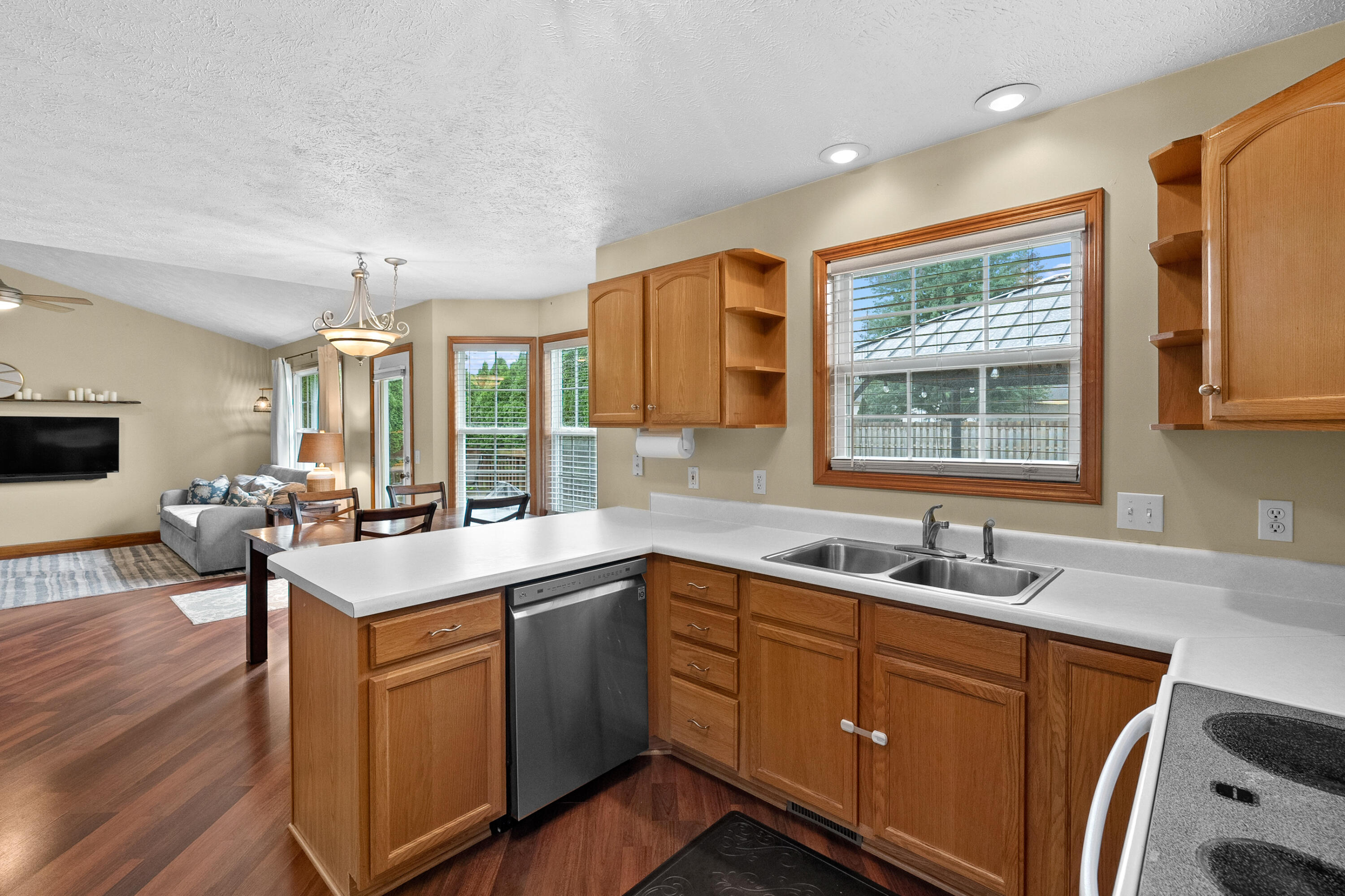 3061 Mandarin Grove Lane Kalamazoo MI 49004