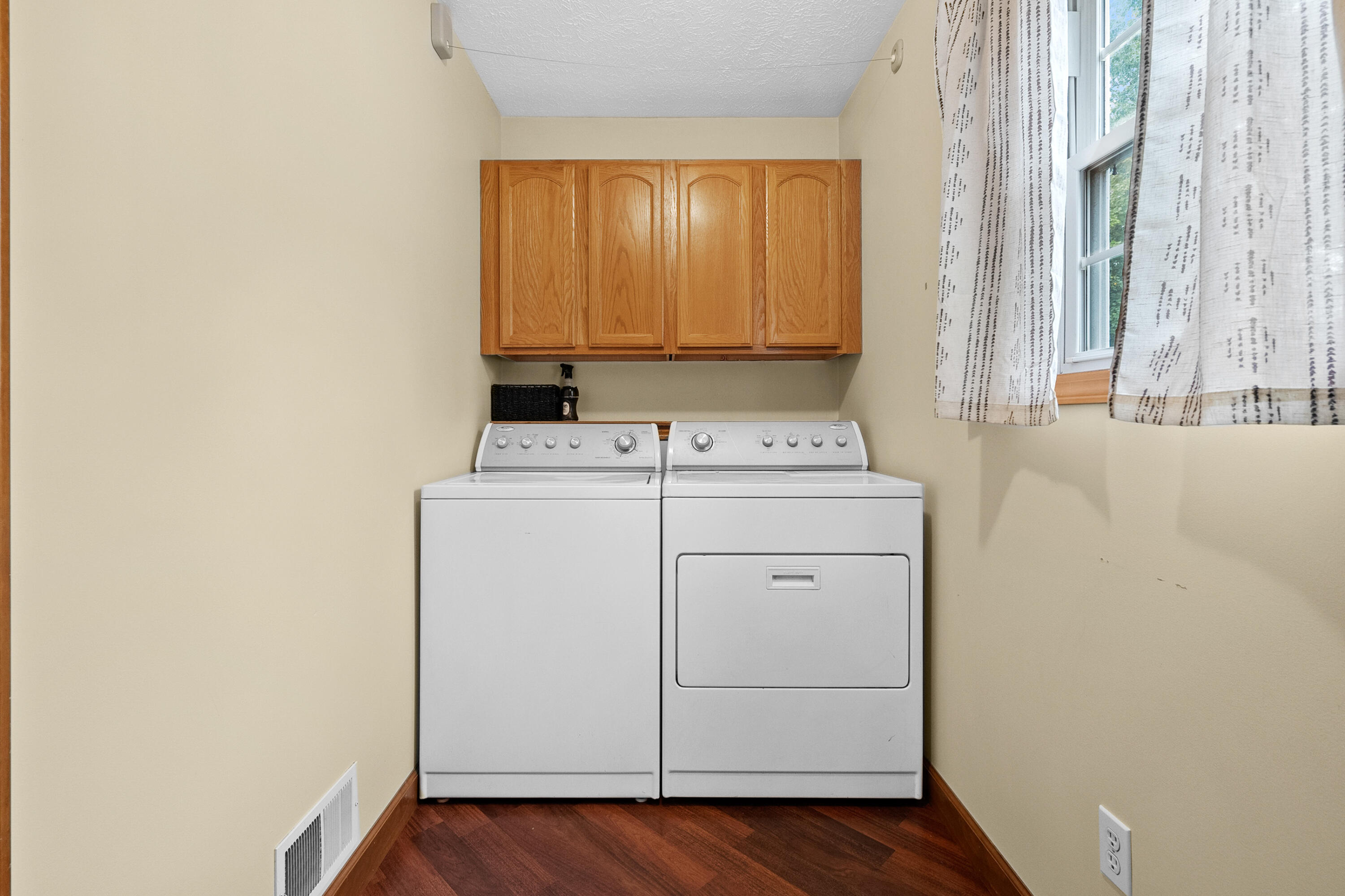 3061 Mandarin Grove Lane Kalamazoo MI 49004