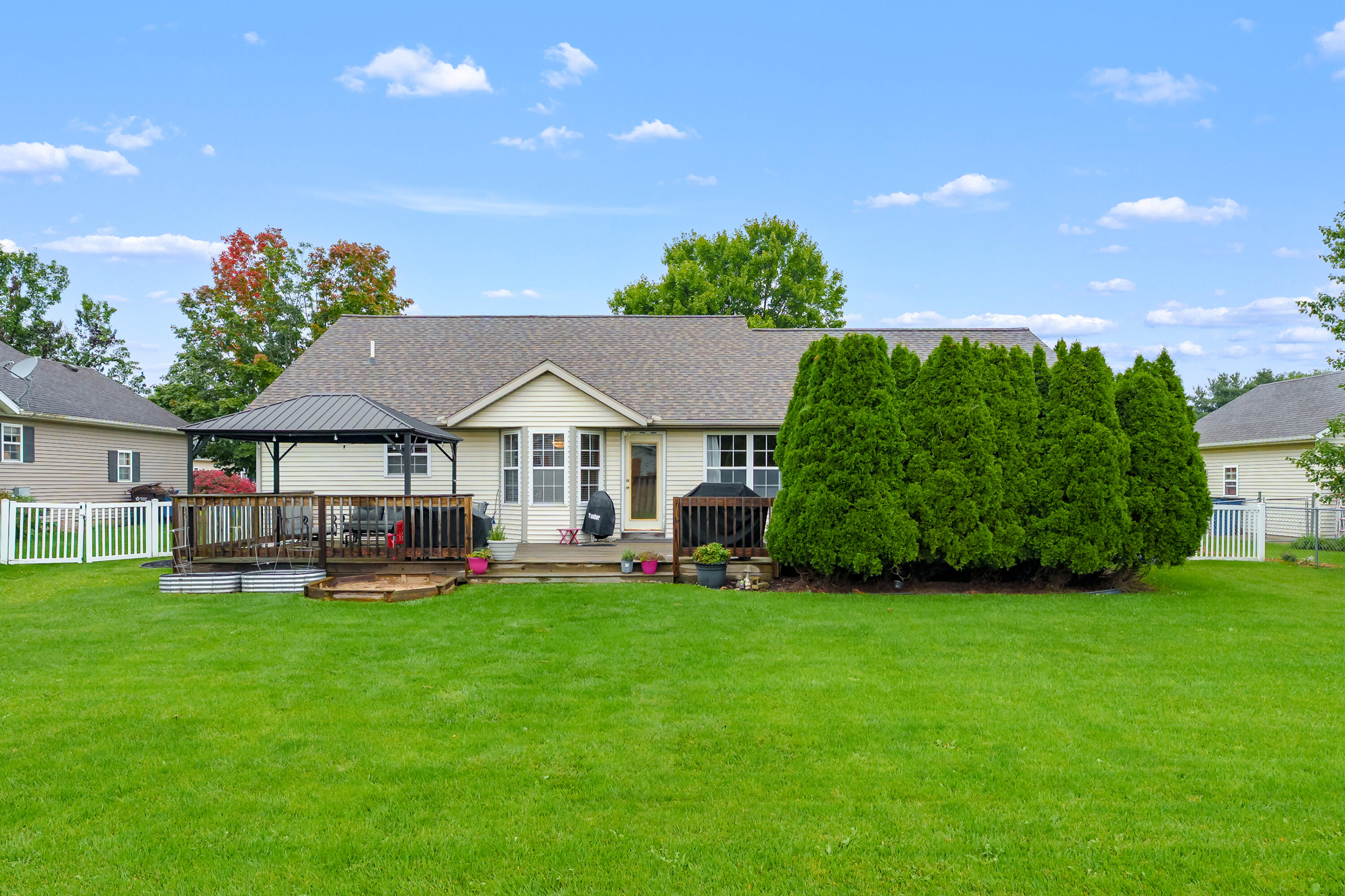 3061 Mandarin Grove Lane Kalamazoo MI 49004