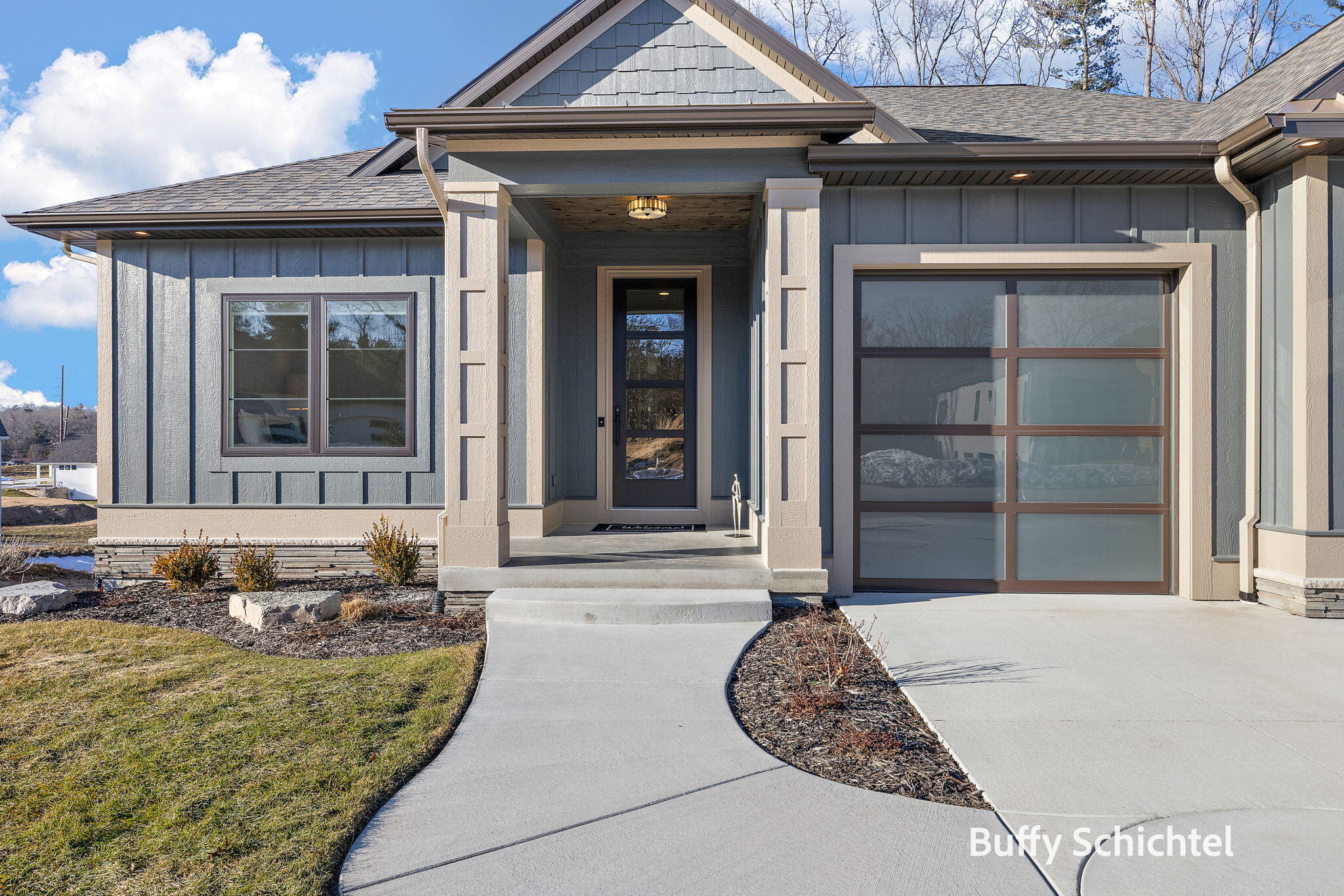 2892 Duneside Trail Muskegon MI 49441