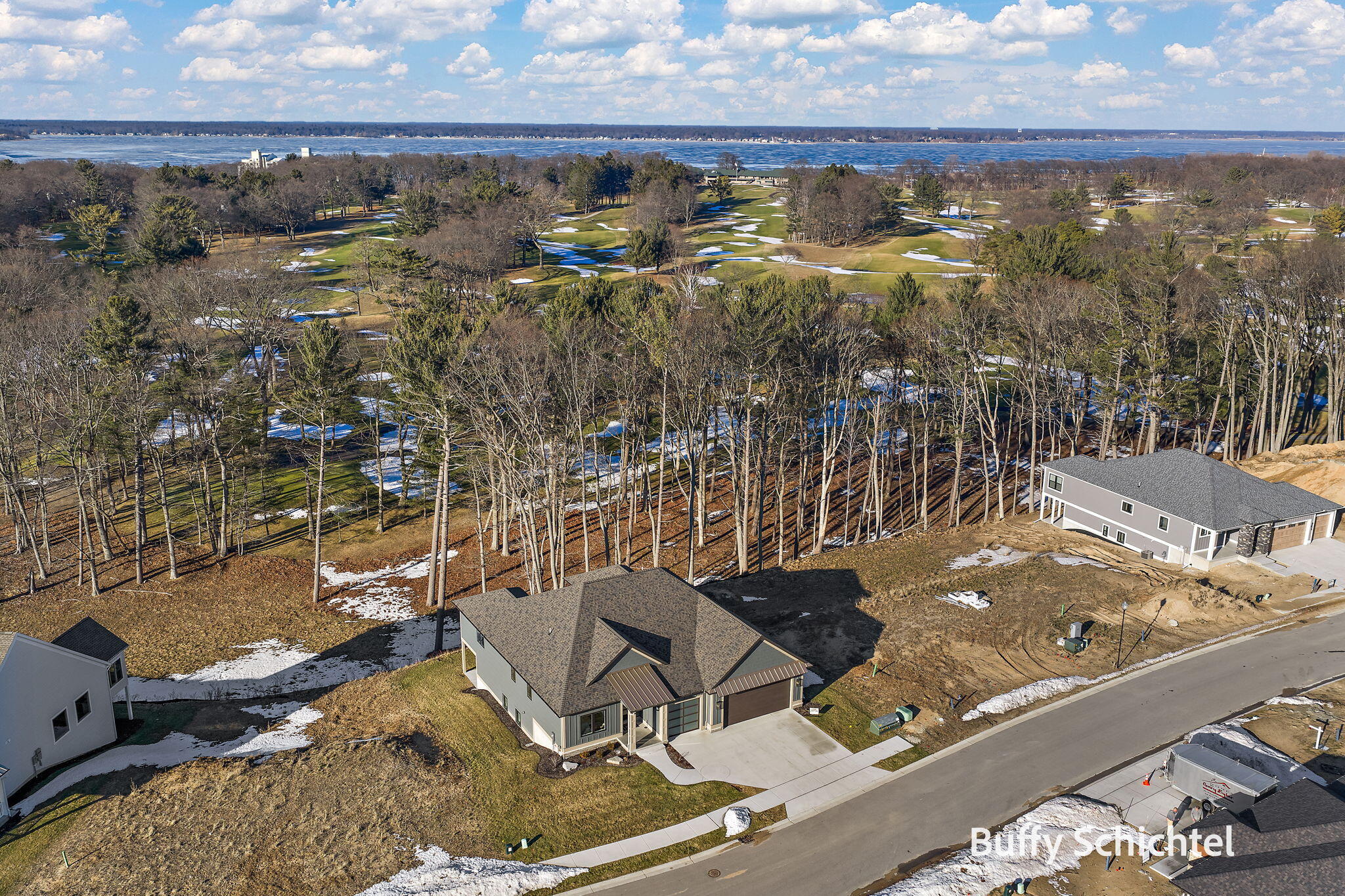 2892 Duneside Trail Muskegon MI 49441