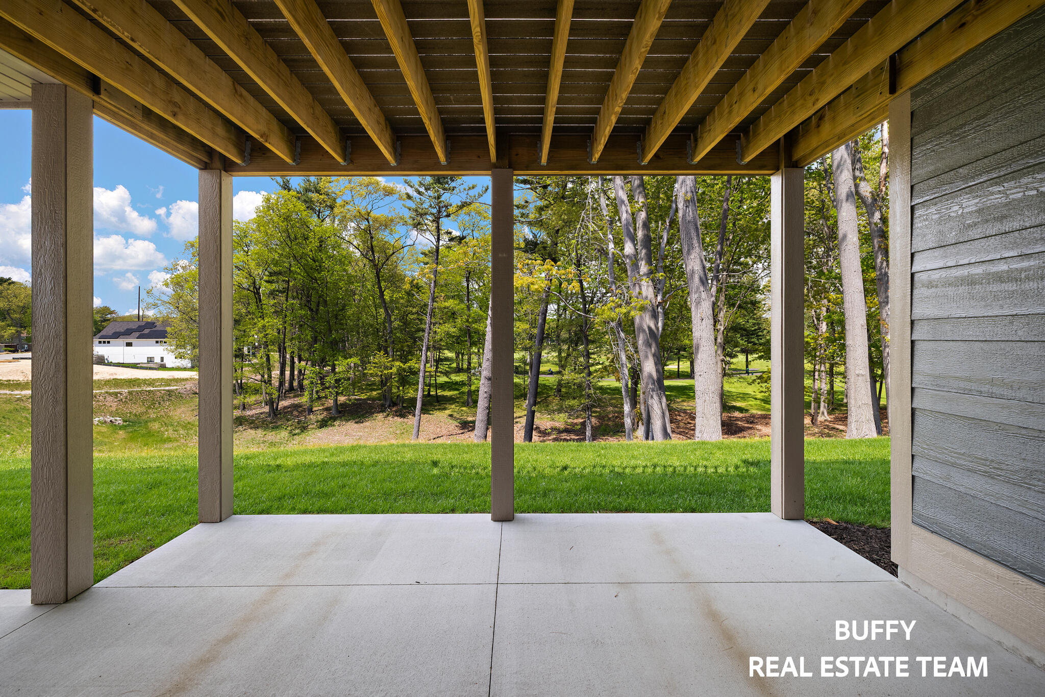 2892 Duneside Trail Muskegon MI 49441