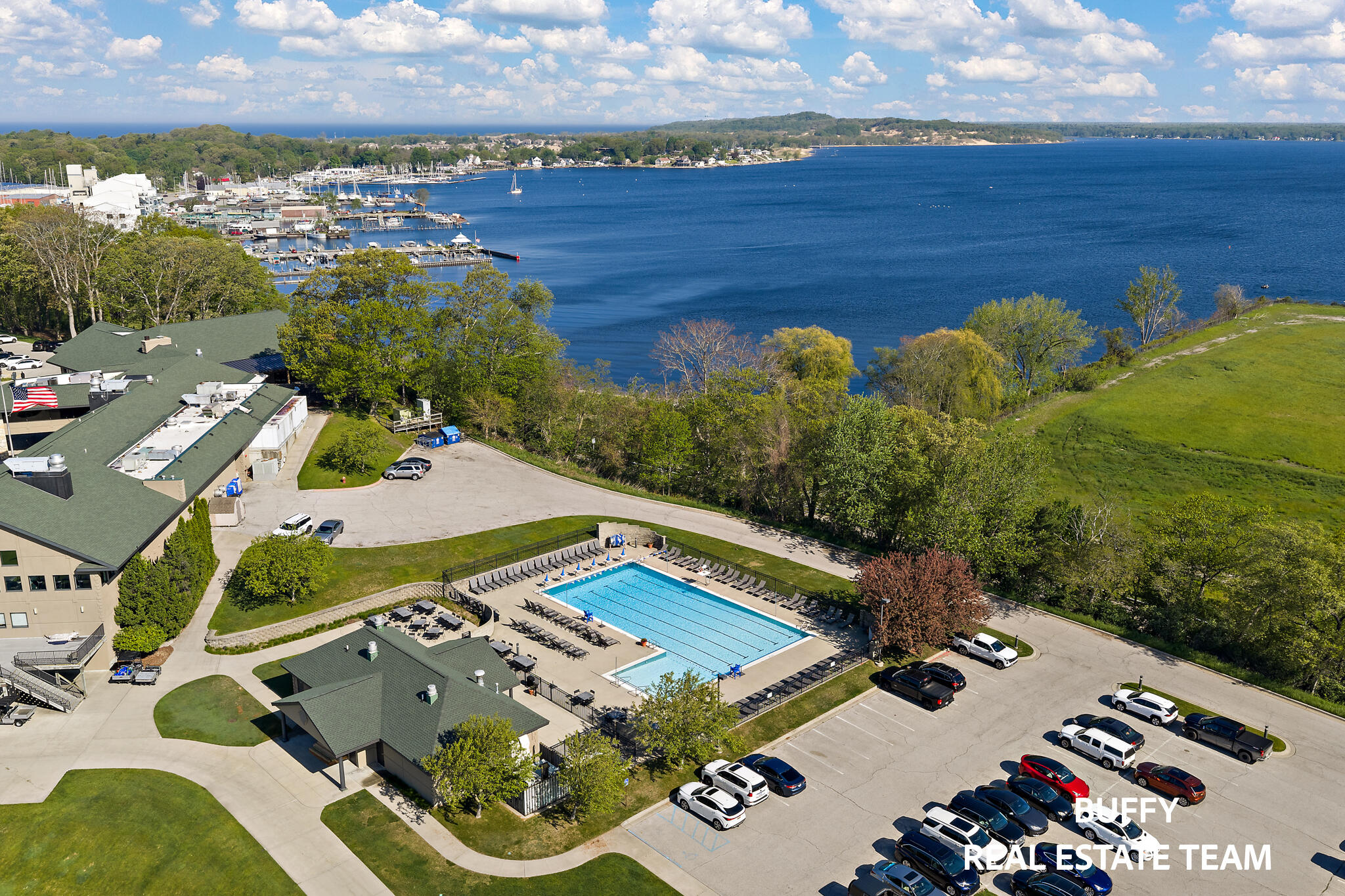 2892 Duneside Trail Muskegon MI 49441