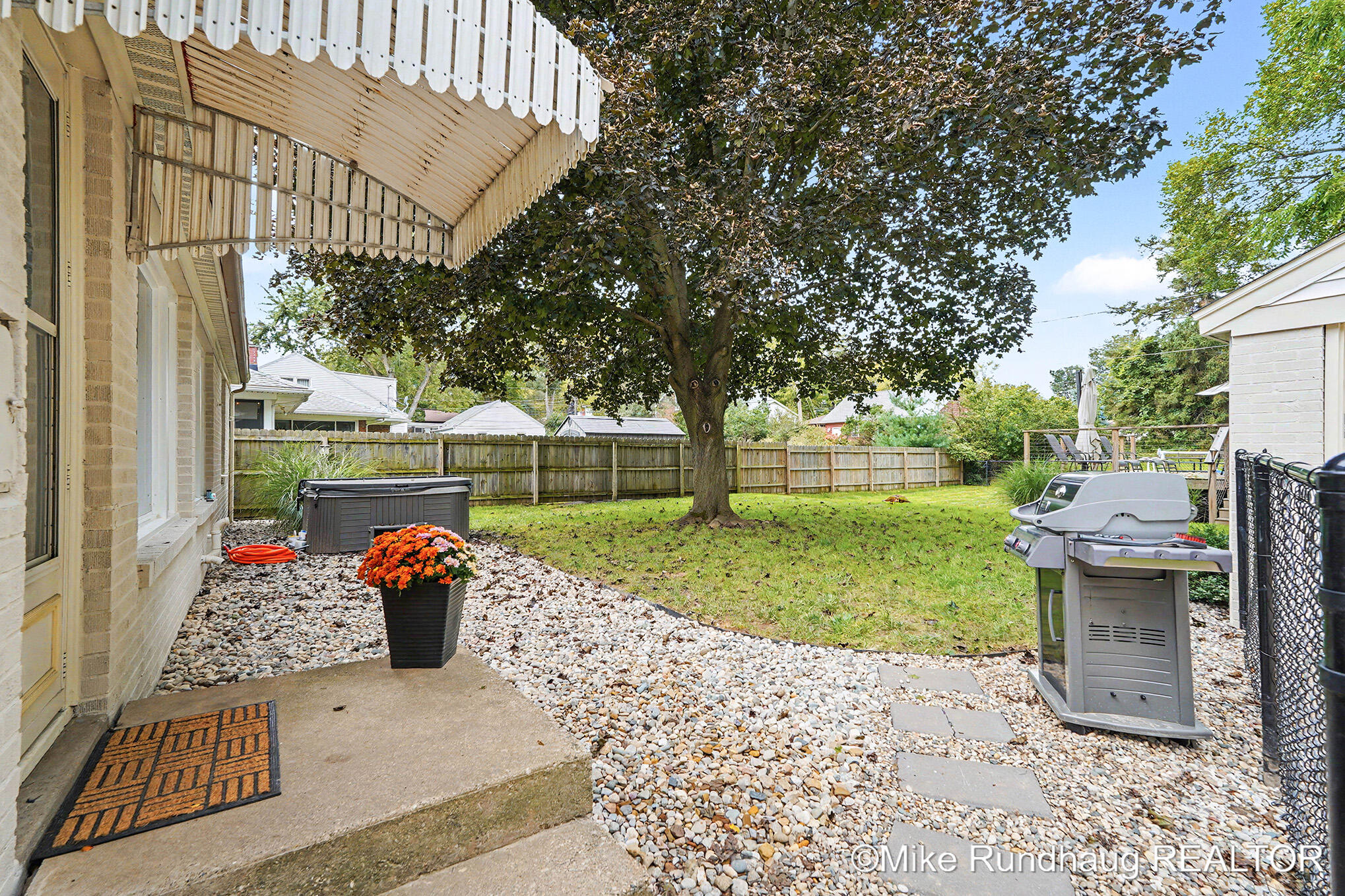 1625 Oswego Street NW Grand Rapids MI 49504