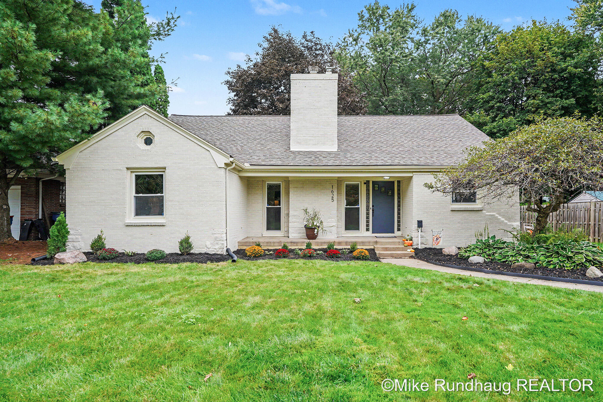 1625 Oswego Street NW Grand Rapids MI 49504