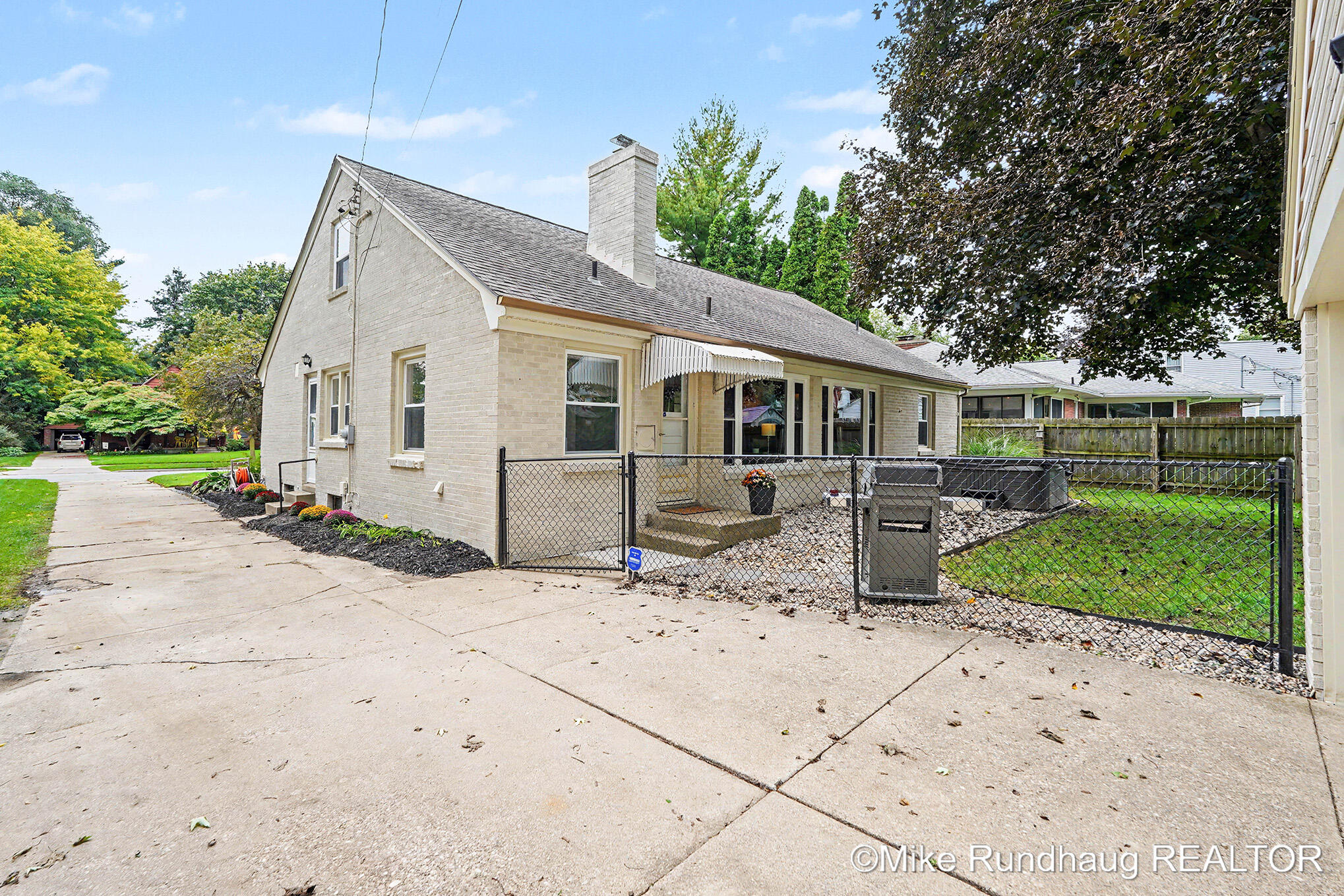 1625 Oswego Street NW Grand Rapids MI 49504
