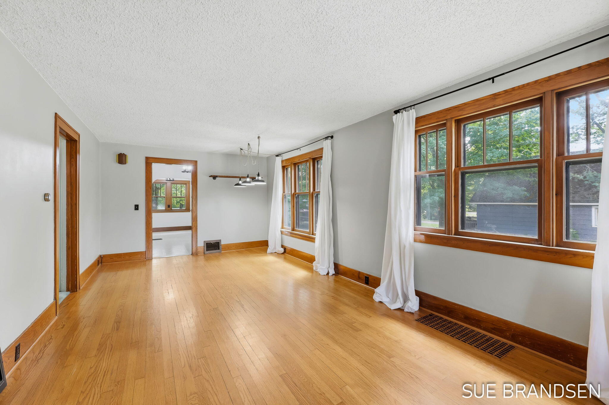 357 N State Street Zeeland MI 49464