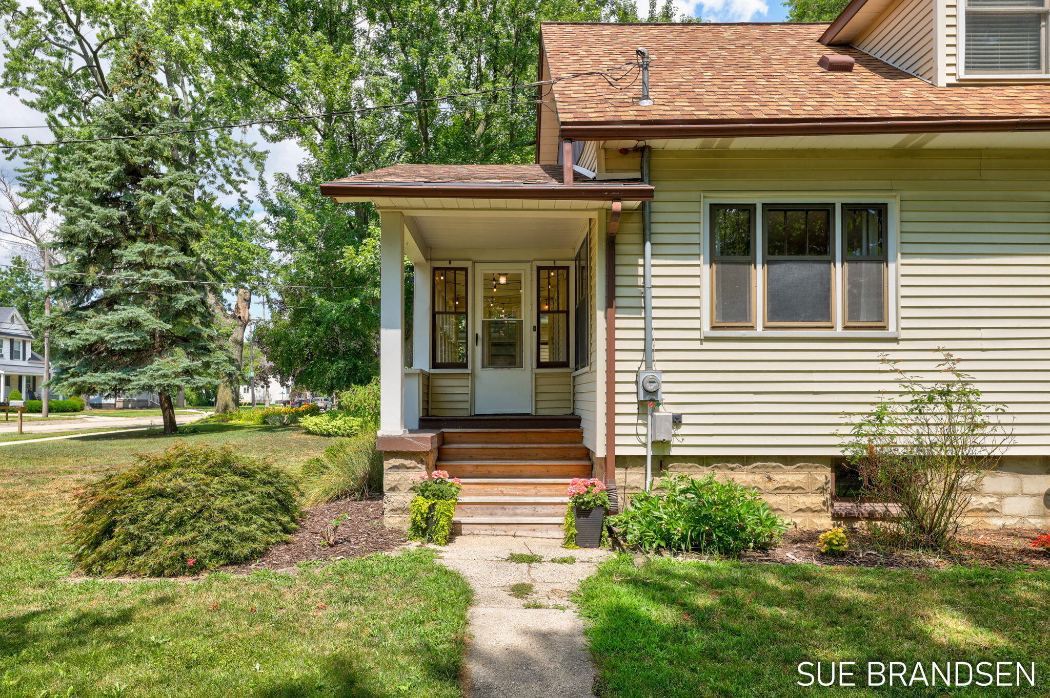 357 N State Street Zeeland MI 49464