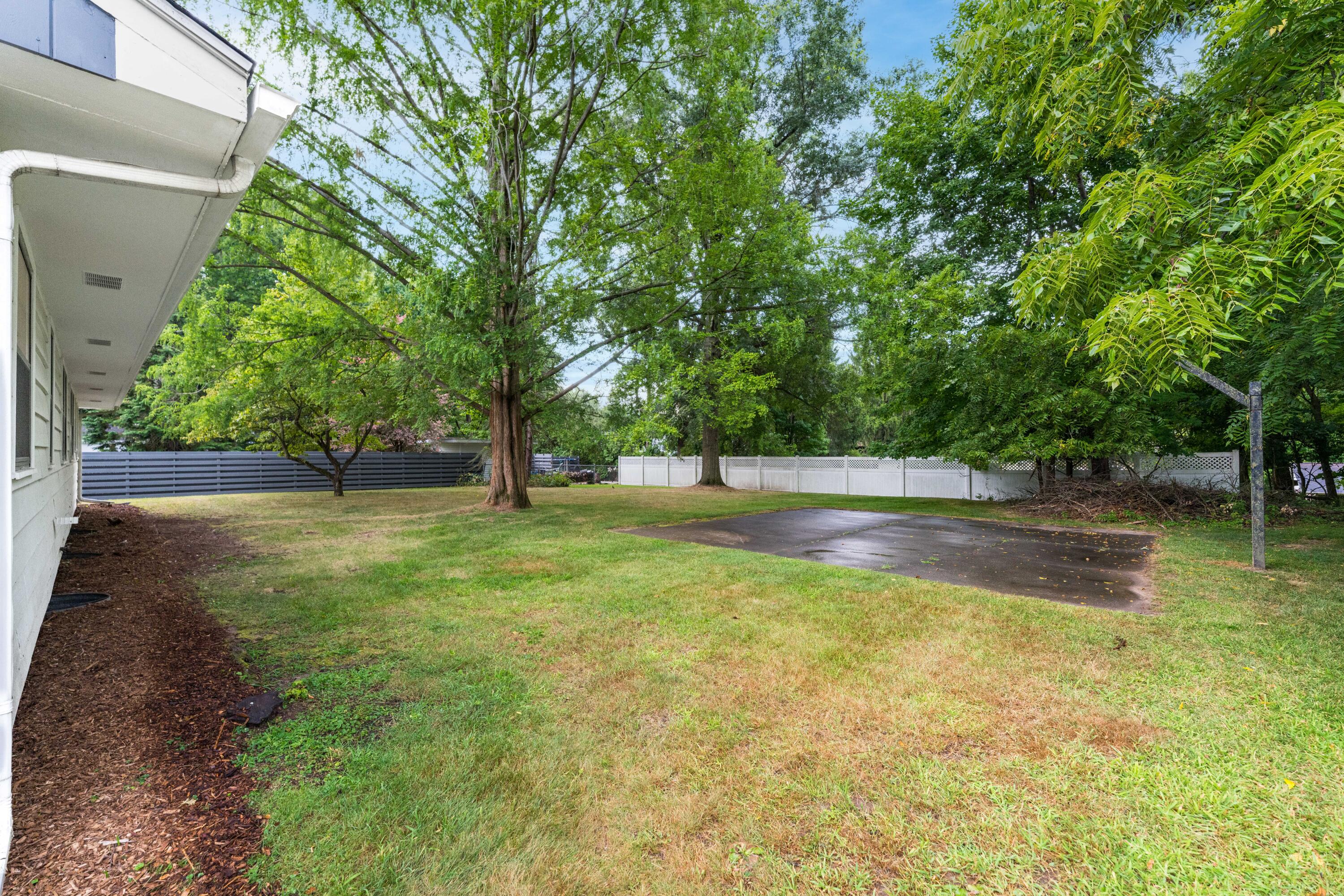 4342 Old Colony Road Kalamazoo MI 49008