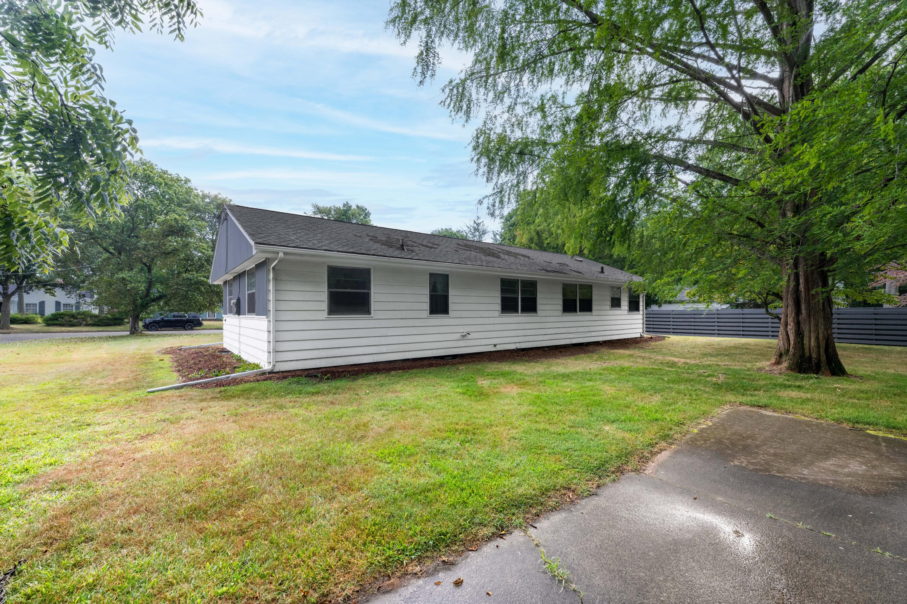 4342 Old Colony Road Kalamazoo MI 49008