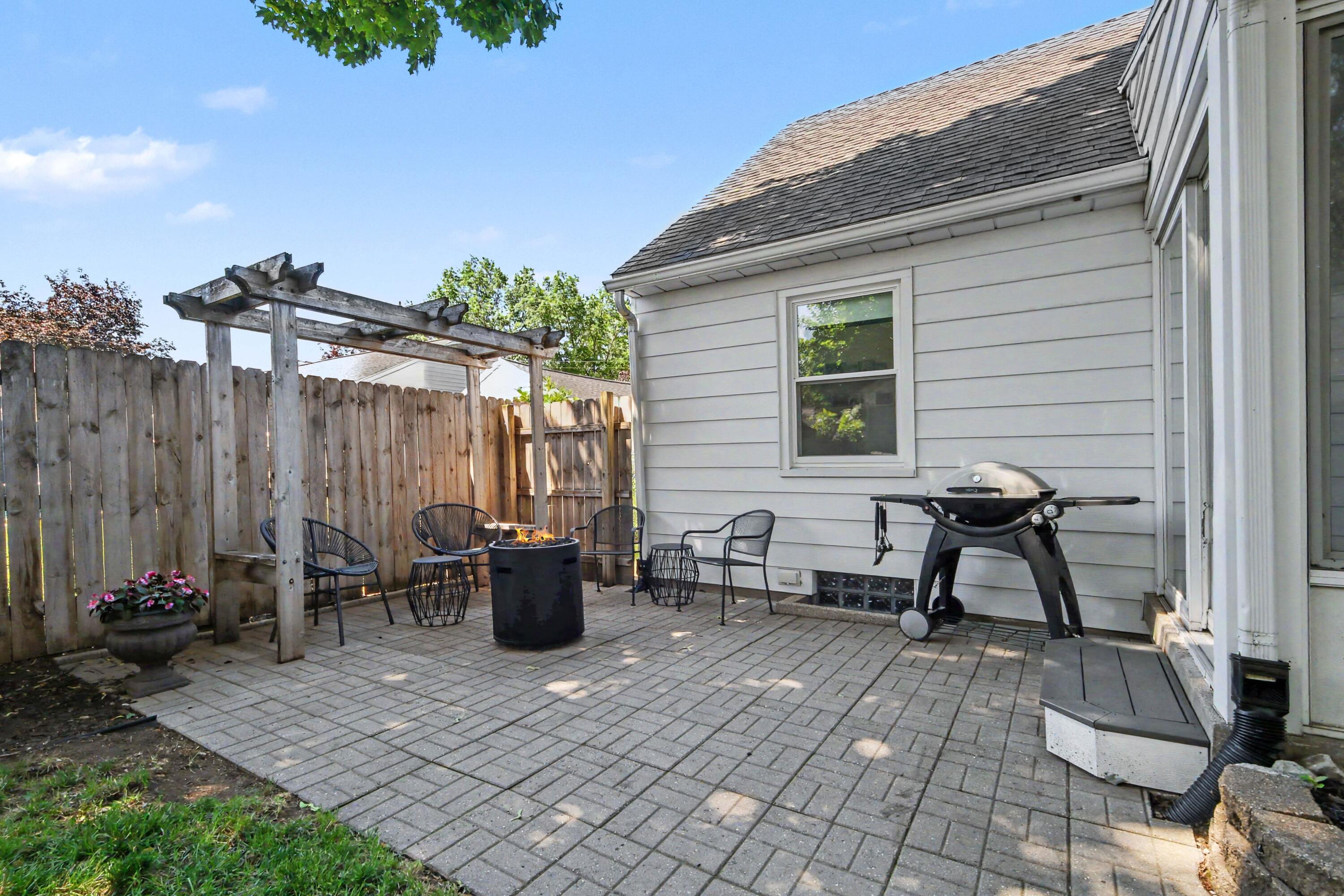 2516 Mildred Avenue SE Grand Rapids MI 49507