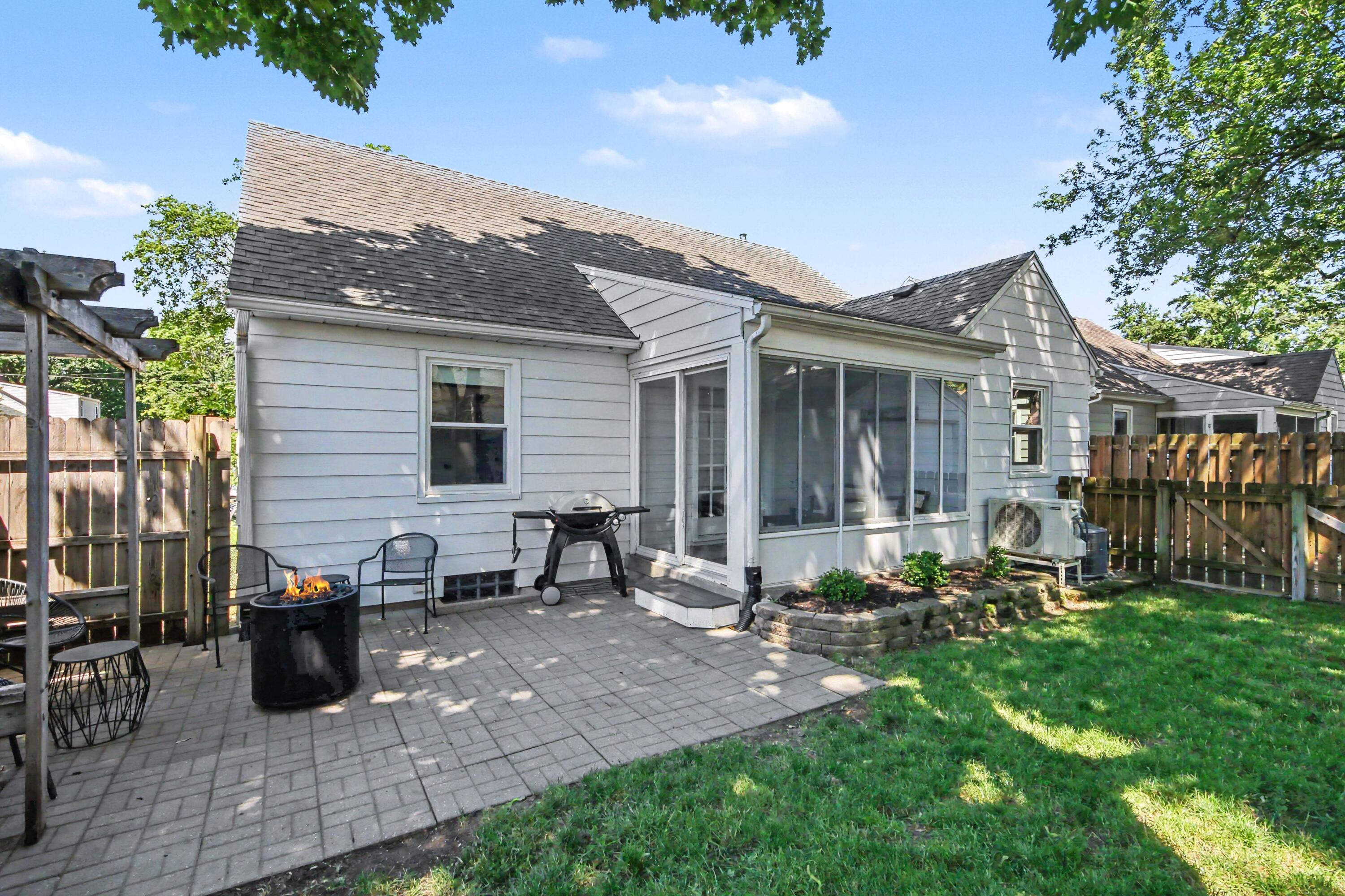 2516 Mildred Avenue SE Grand Rapids MI 49507