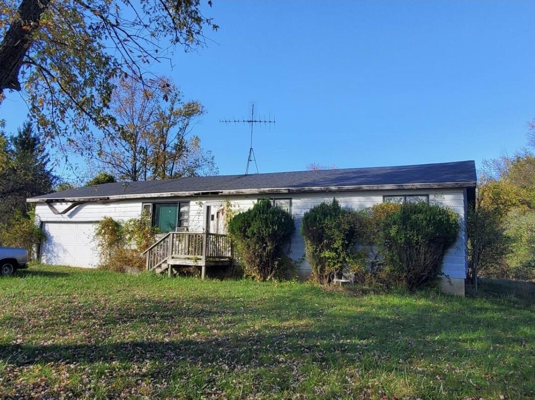 1825 Roberts Avenue Benton Harbor MI 49022