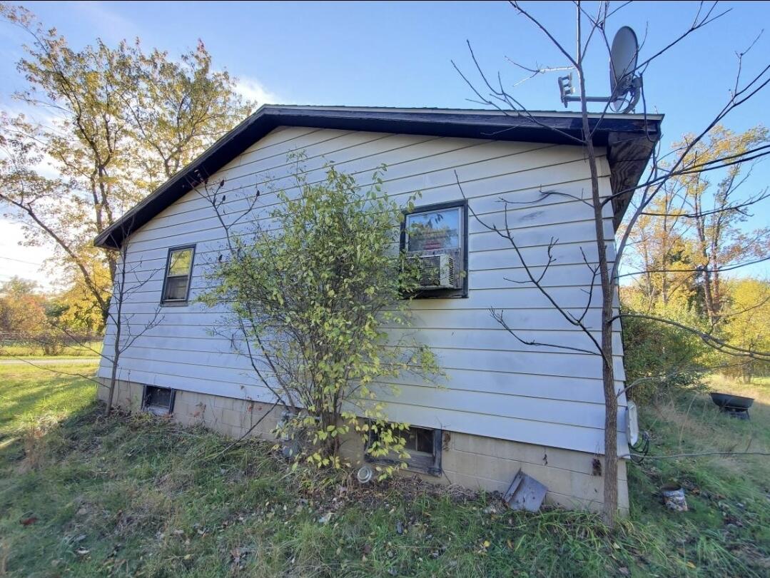 1825 Roberts Avenue Benton Harbor MI 49022