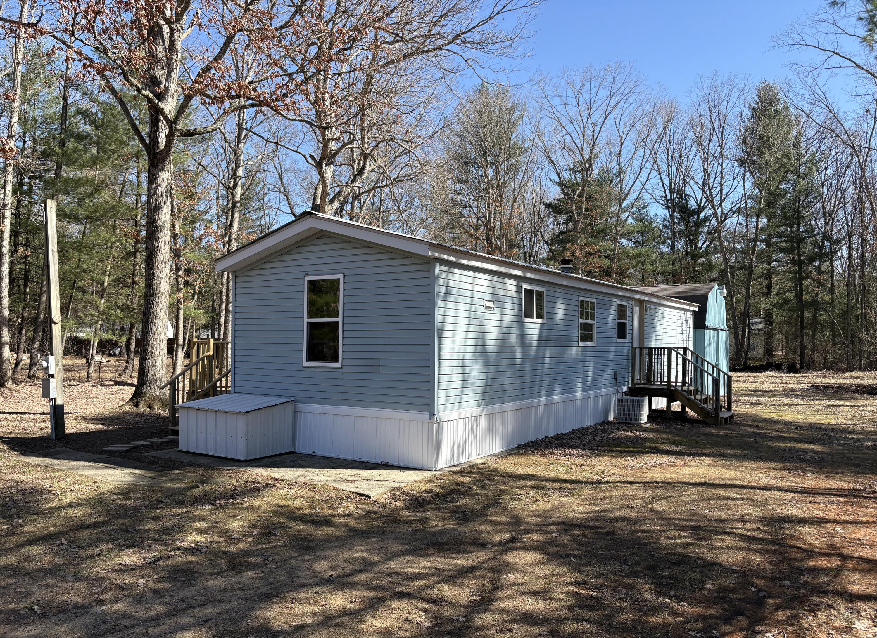 1759 Grant Drive Allegan MI 49010