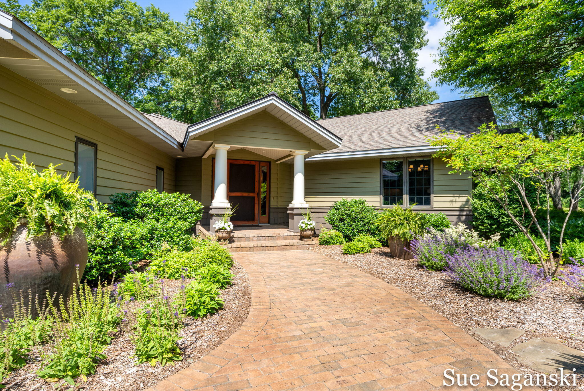 6514 Creekwood Drive Holland MI 49423