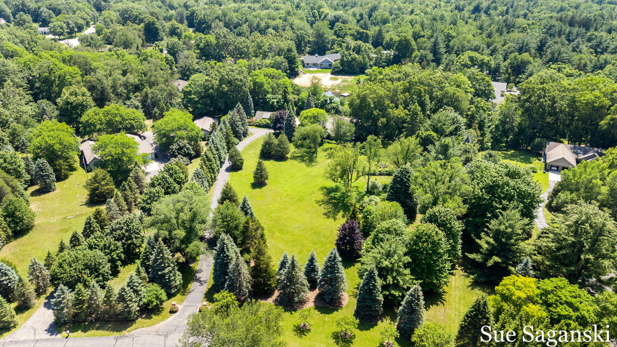 6514 Creekwood Drive Holland MI 49423