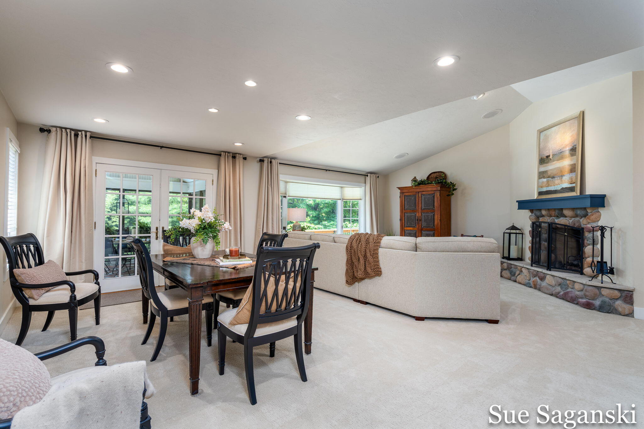 6514 Creekwood Drive Holland MI 49423