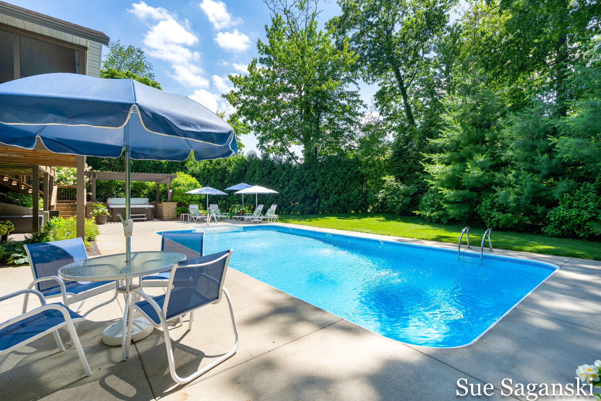 6514 Creekwood Drive Holland MI 49423
