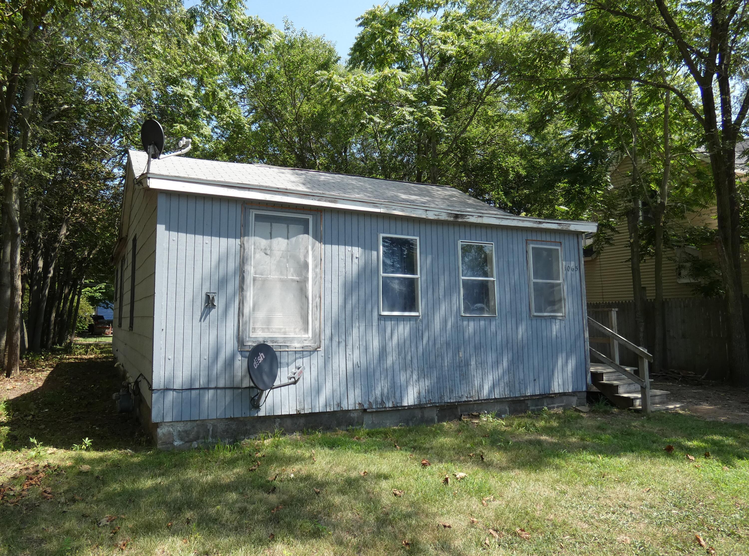 1065 Superior Street Benton Harbor MI 49022