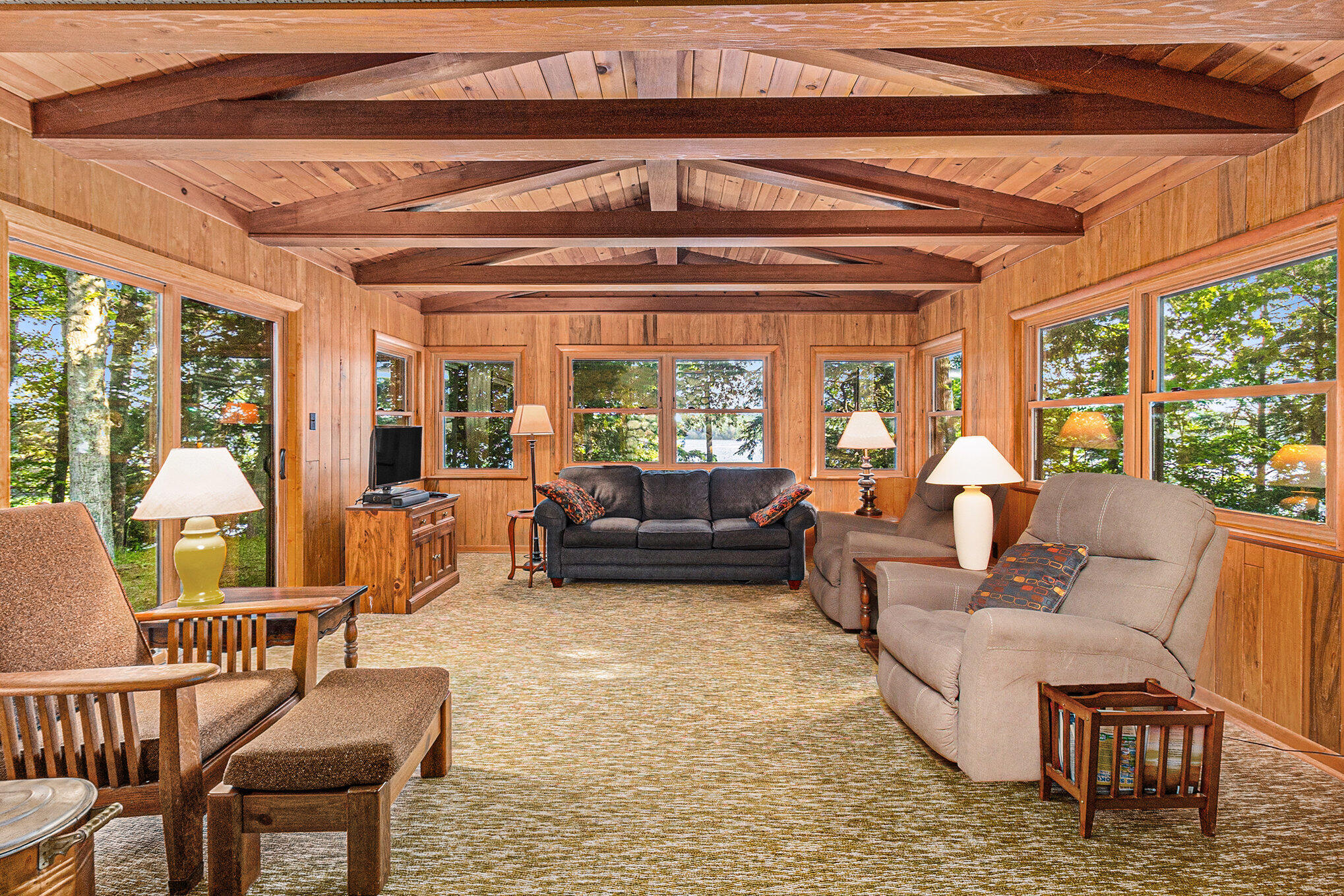 6253 Loggers Lane Ludington MI 49431