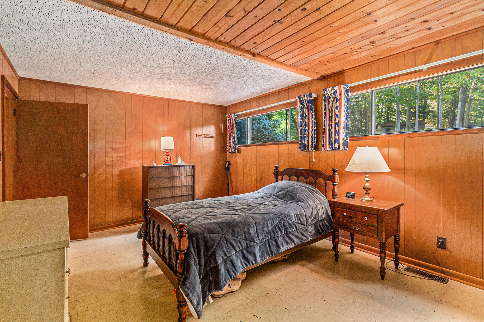 6253 Loggers Lane Ludington MI 49431