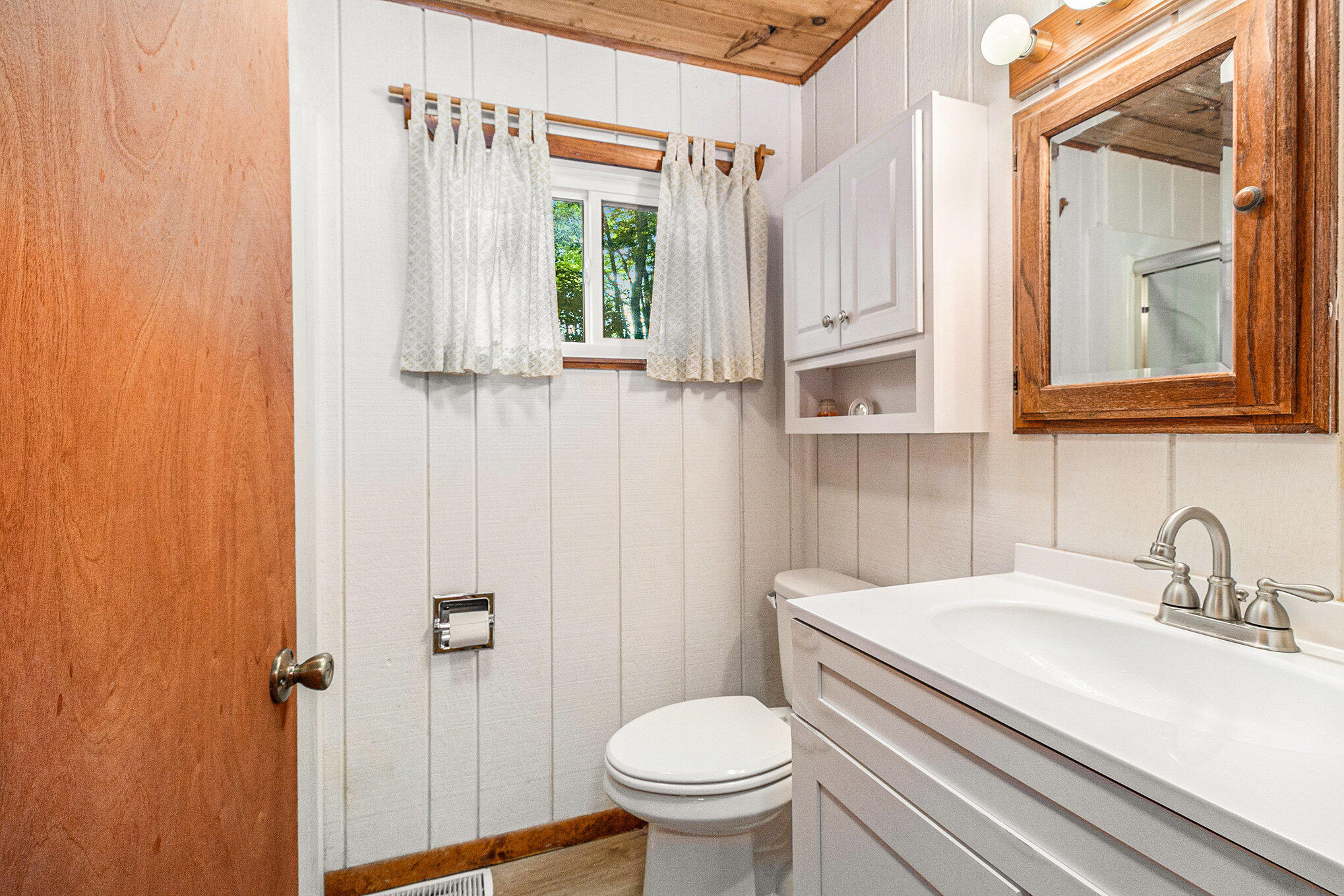 6253 Loggers Lane Ludington MI 49431