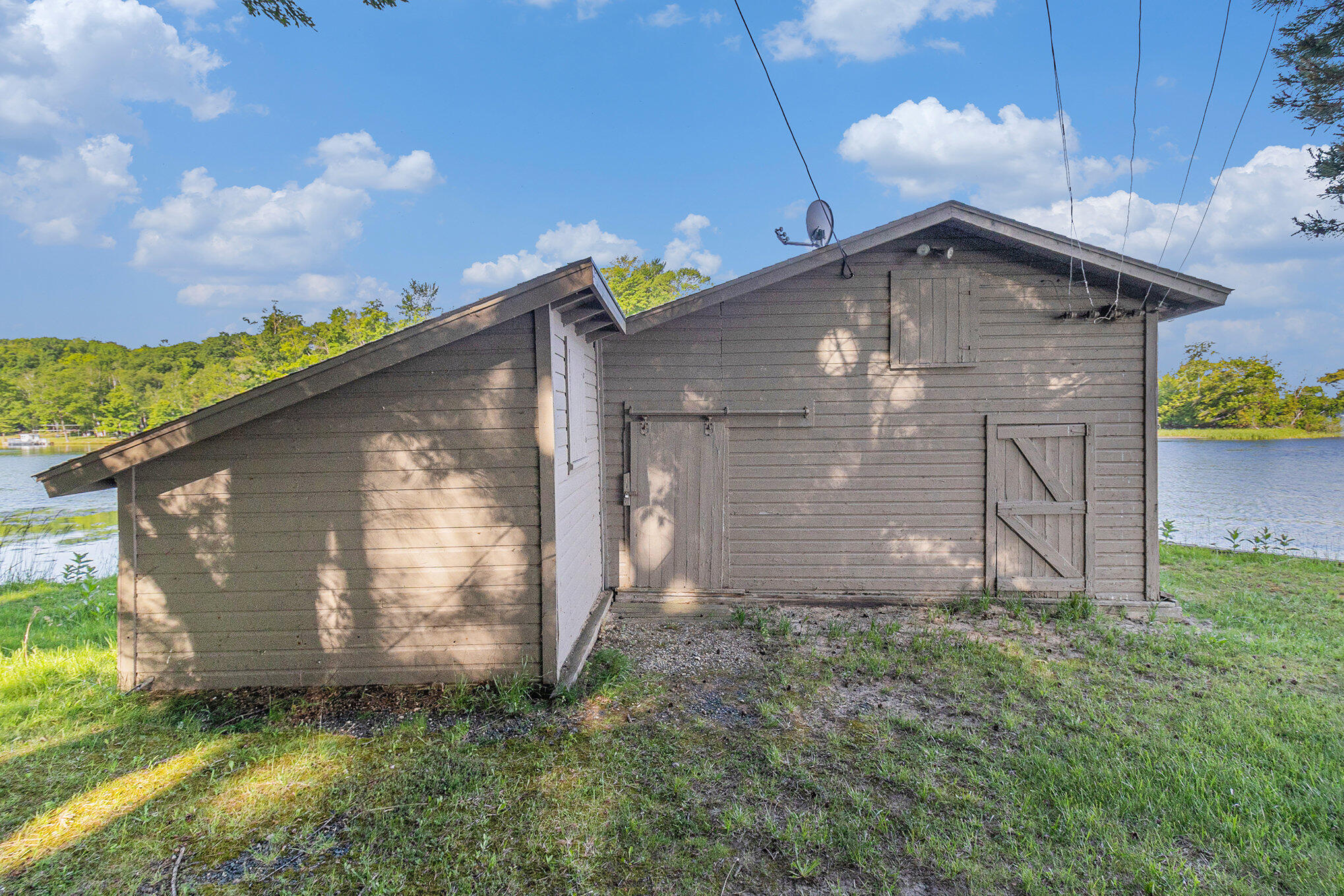 6253 Loggers Lane Ludington MI 49431
